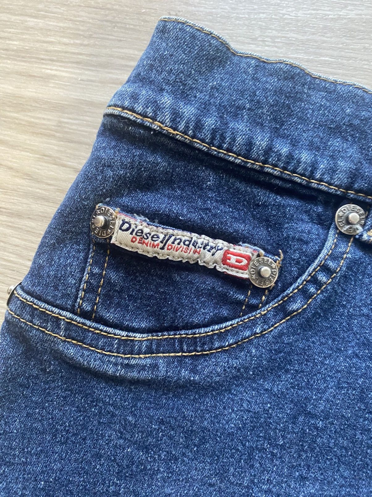 Diesel DIESEL INDUSTRIES MINI DENIM SKIRT Size 26" / US 2 / IT 38 - 2 Thumbnail