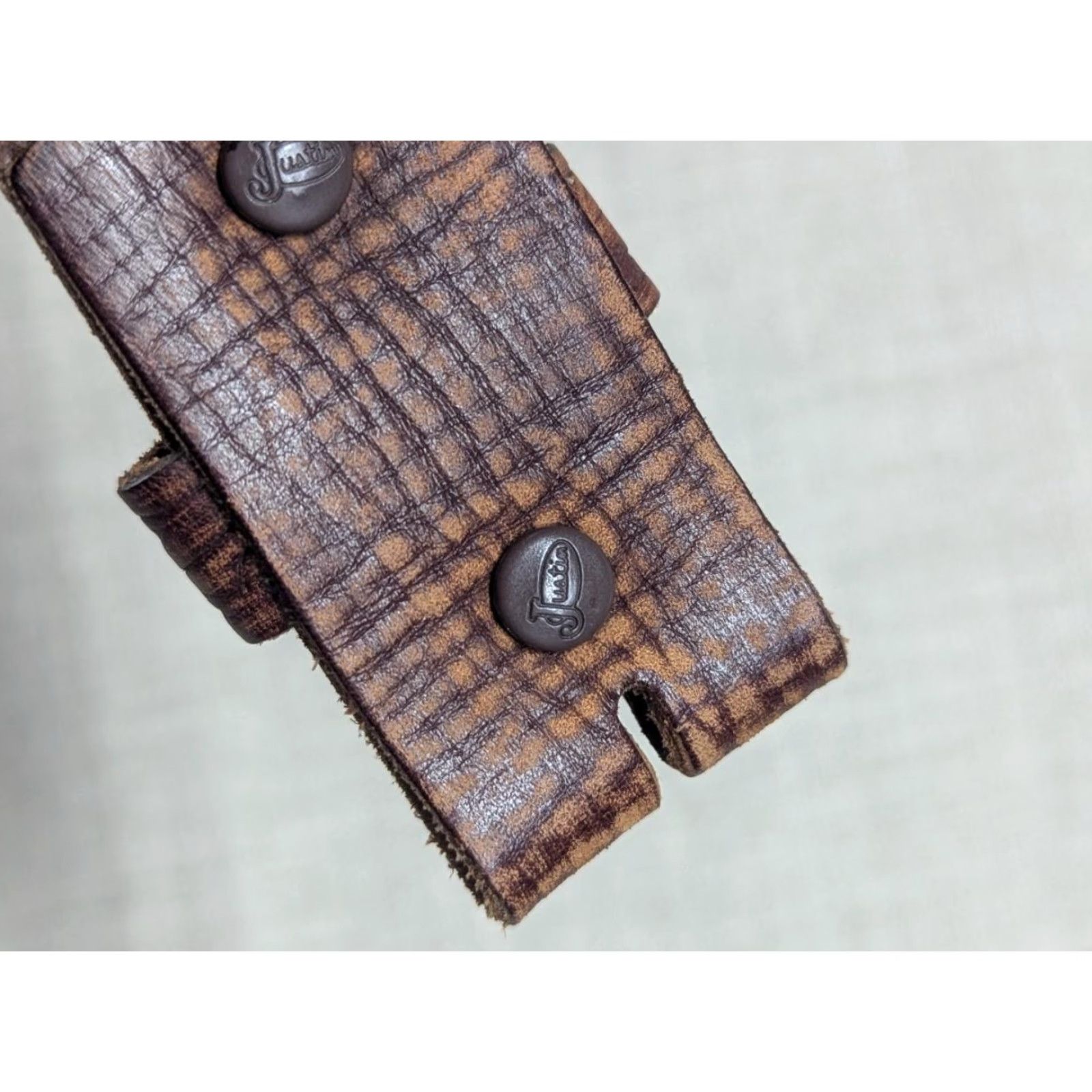 Vintage VINTAGE Justin belt TOOLED cowhide leather 38 western CUT-OUT belt Mens Brown Rodeo 1-1/2" width Size 38 - 6 Thumbnail