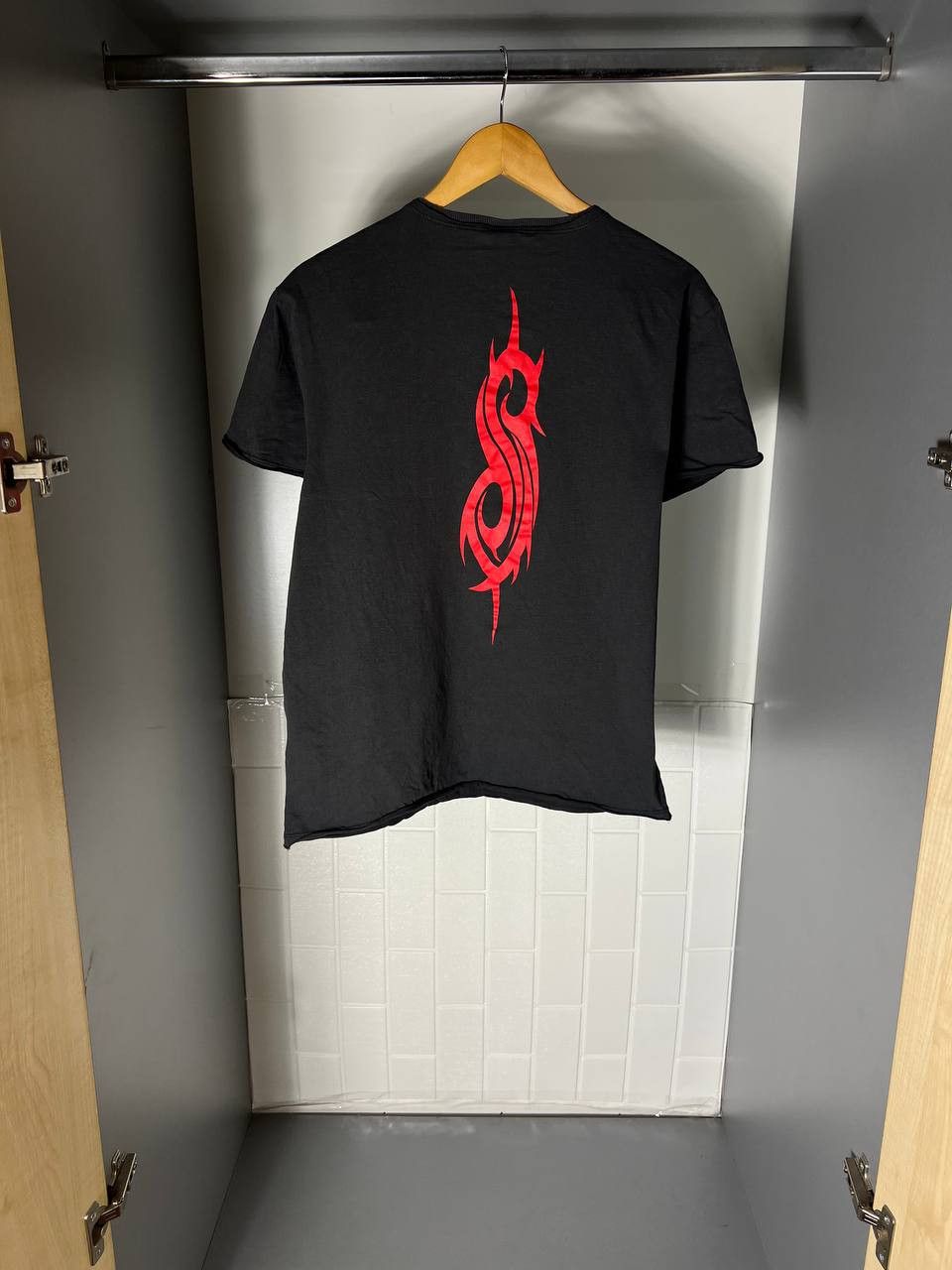 Band Tees VINTAGE SLIPKNOT WORLD TOUR ROCK T-SHIRT METAL PUNK Y2K 90s Size US M / EU 48-50 / 2 - 7 Thumbnail