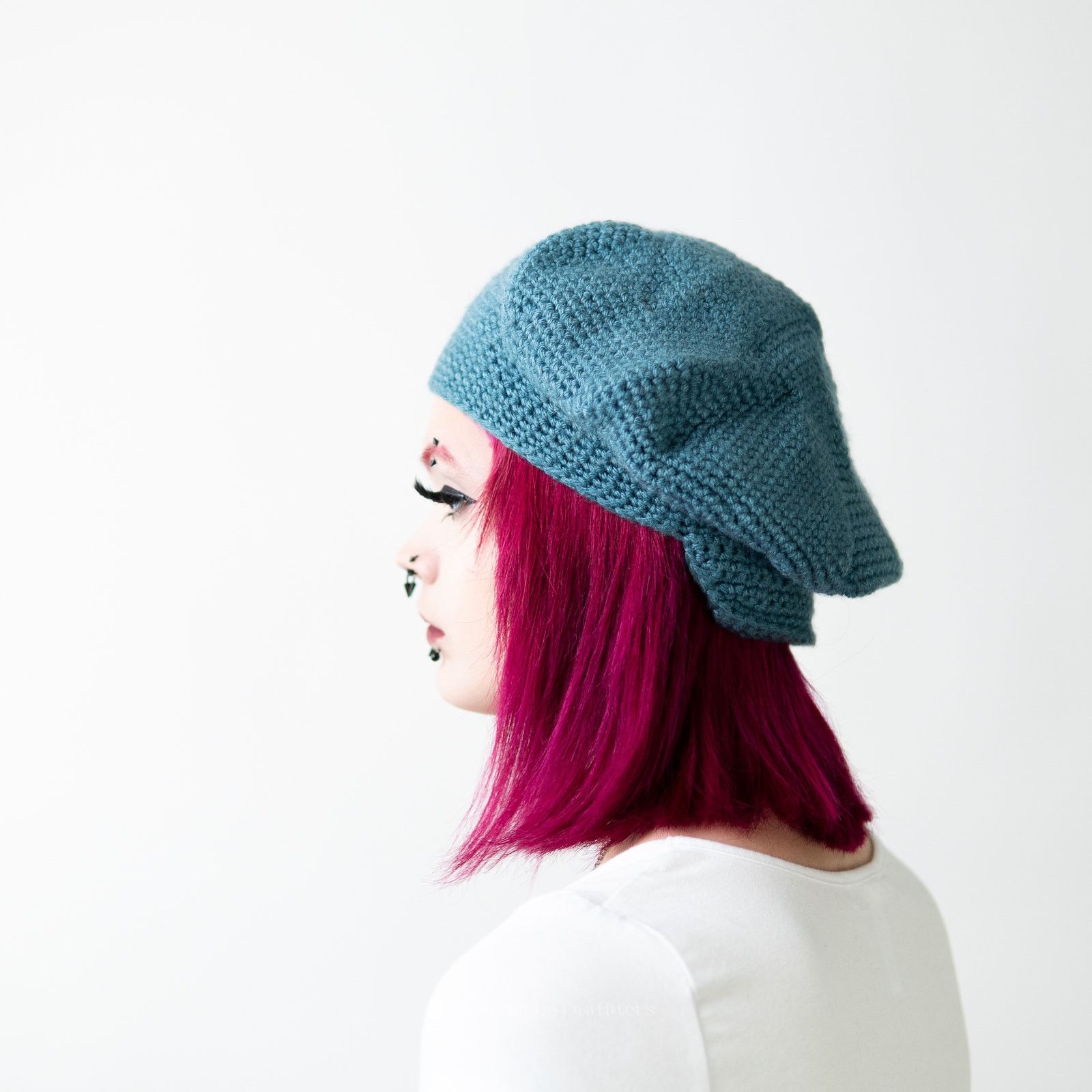 Handmade Handmade Crochet Knit Sky Blue Beanie Newsboy Cap Glove Set Size ONE SIZE - 8 Thumbnail