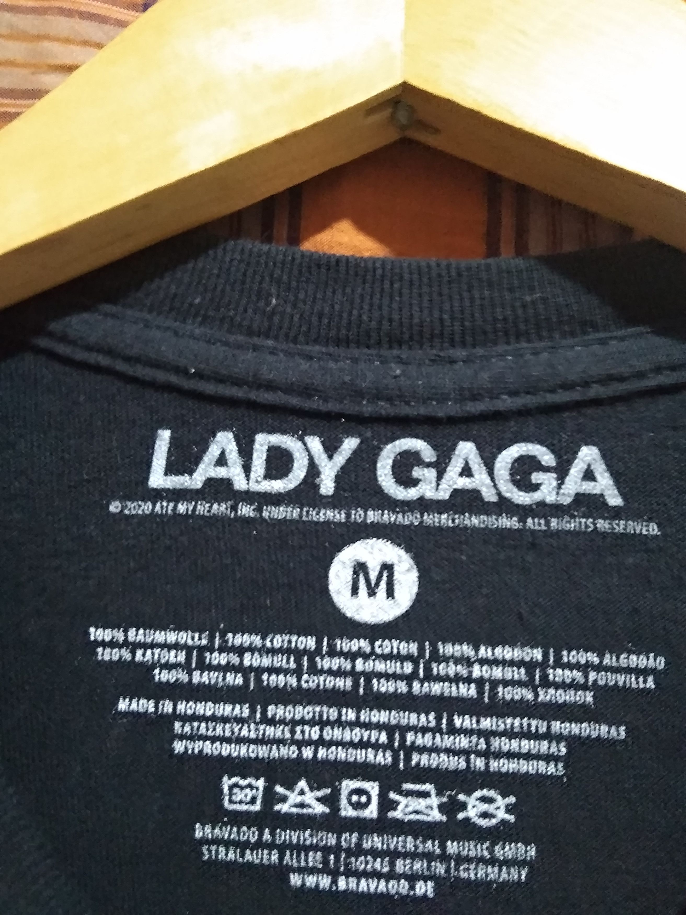 Band Tees Lady Gaga Chromatica ©2020 first print t shirt bravado Size US M / EU 48-50 / 2 - 2 Thumbnail