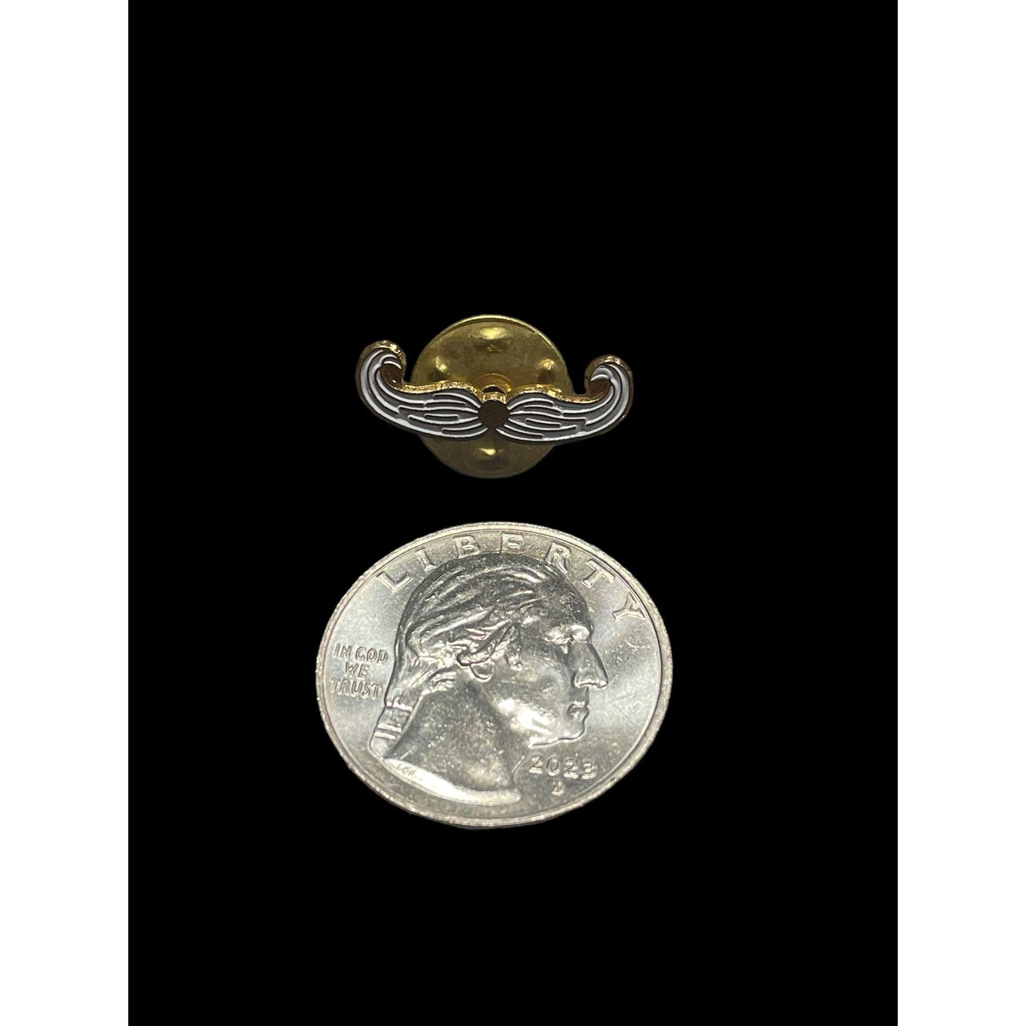 Vintage Vintage Mini White and Gold Tone Men Mustache Enamel Brooch Size ONE SIZE - 5 Thumbnail