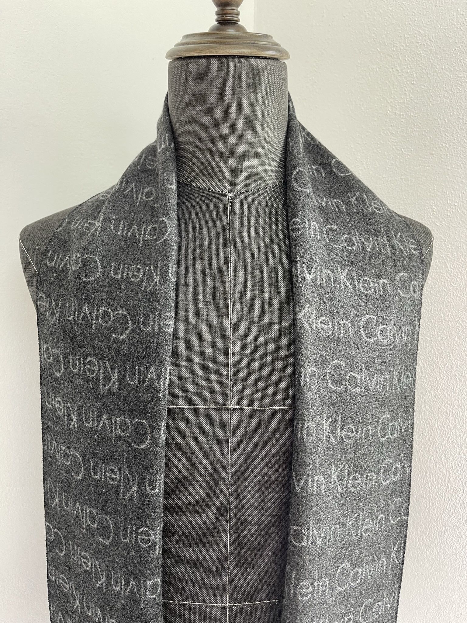 Calvin Klein Vintage Calvin Klein Scarf, Calvin Klein Muffler - 6003 Size ONE SIZE - 4 Thumbnail