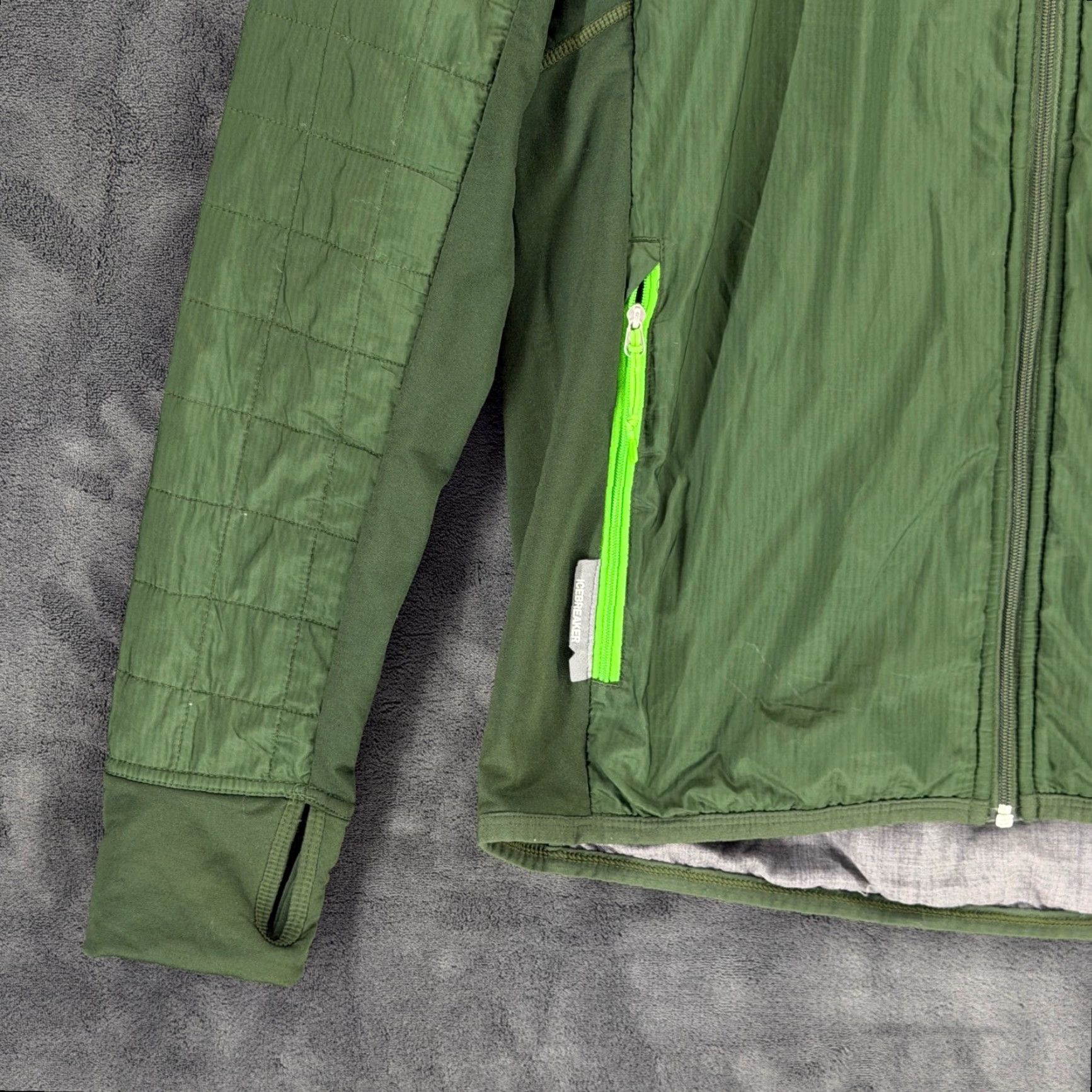Icebreaker Icebreaker MerinoLOFT Jacket Mens Small Green Full Zip Puffer Active Thumbholes Size US S / EU 44-46 / 1 - 3 Thumbnail