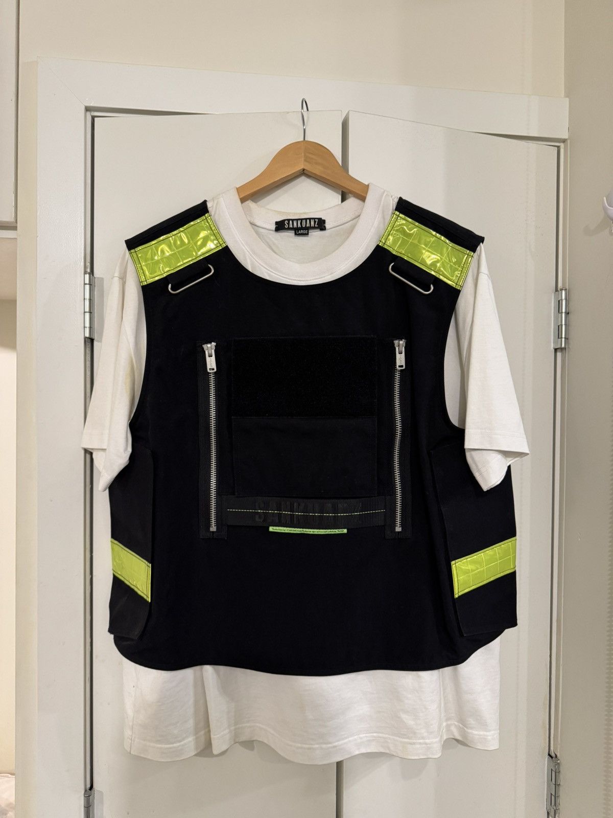 Sankuanz Sankuanz Vest x T-Shirt Size L Size US L / EU 52-54 / 3 - 1 Thumbnail