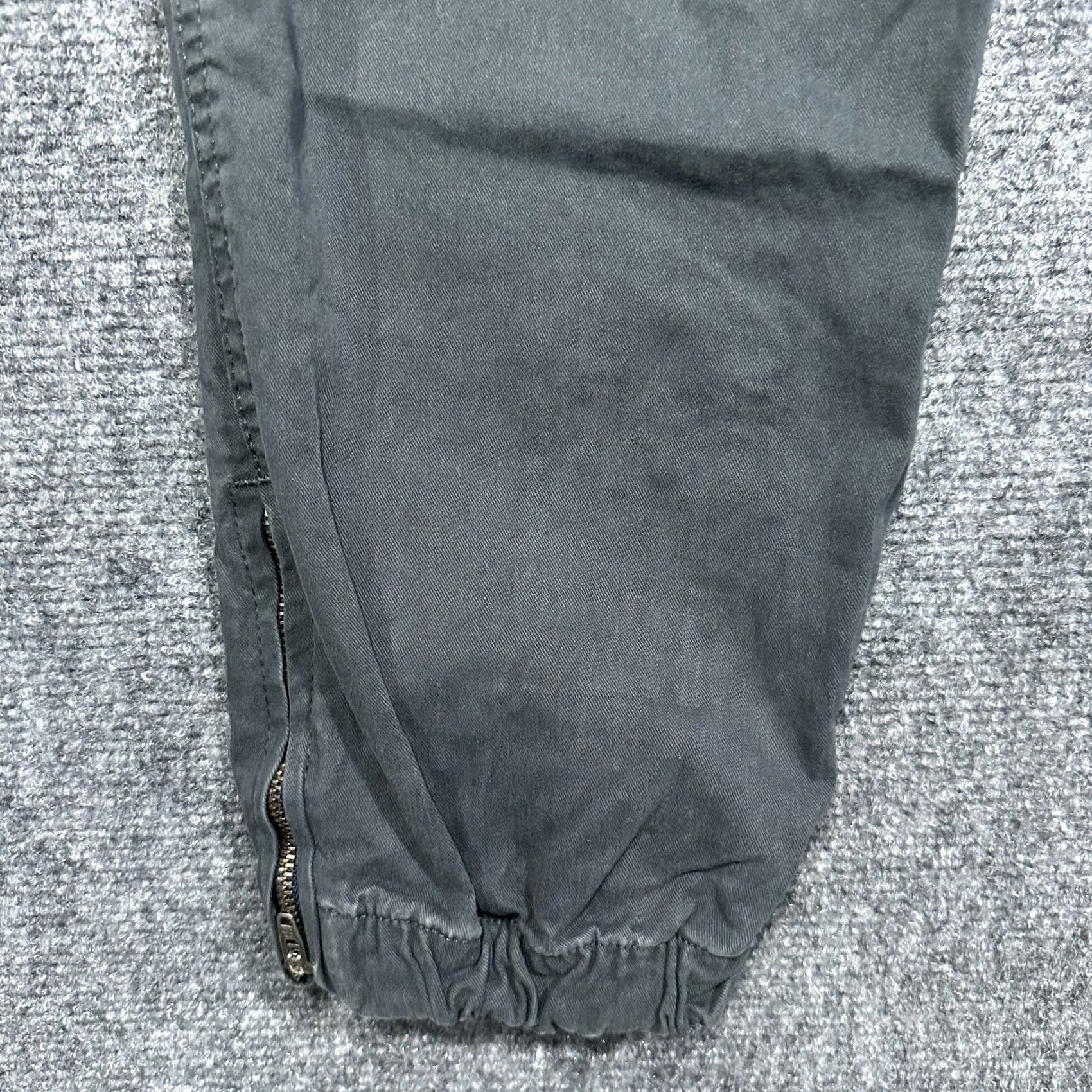 Banana Republic Banana Republic Pants Womens Gray Size 4 Cotton Stretch Zip Ankle Chino Size 27" / US 4 / IT 40 - 6 Thumbnail