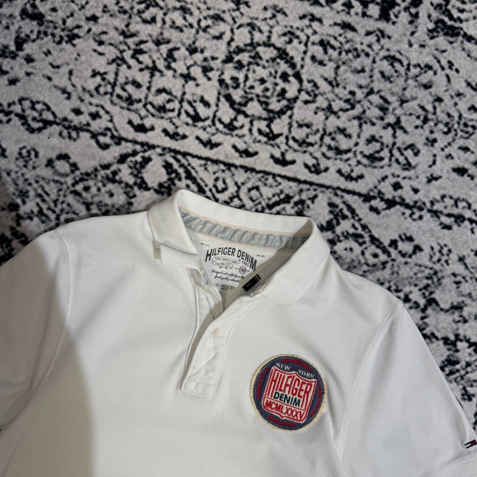 Tommy Hilfiger × Vintage Vintage Tommy Hilfiger White Cotton Polo Shirt Size S 90s Size US S / EU 44-46 / 1 - 5 Thumbnail