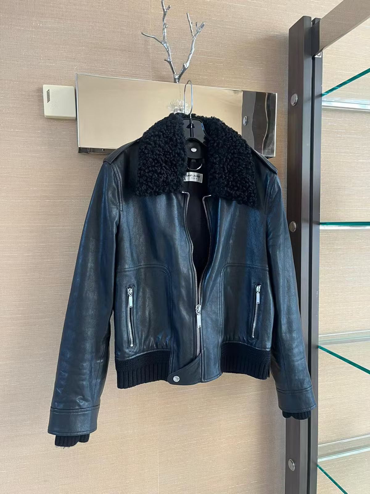 Saint Laurent Paris Shearling Collar Leather Jacket in Black Size US S / EU 44-46 / 1 - 22 Thumbnail
