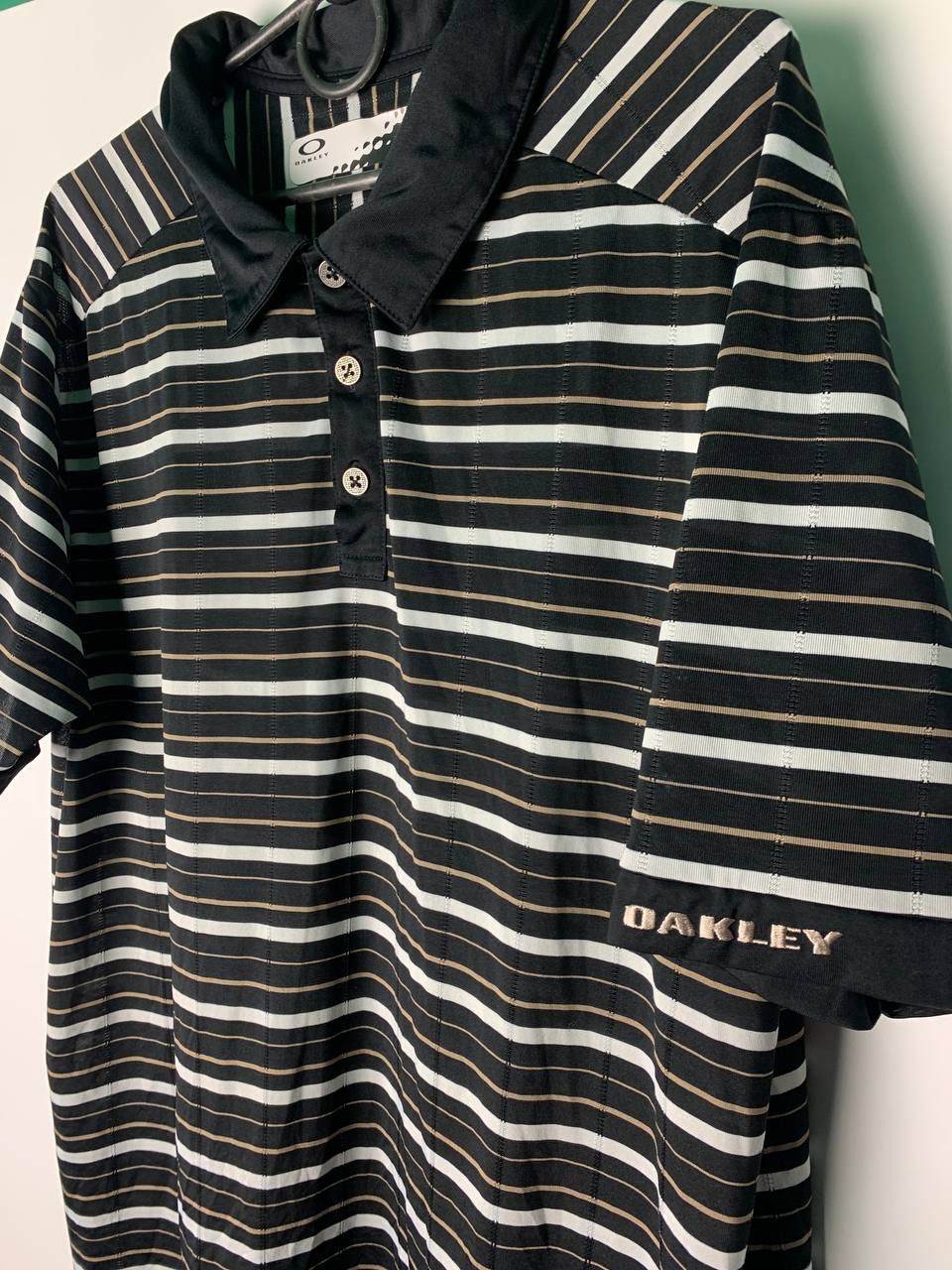 Oakley Vintage streetwear Y2K sportswear Oakley T-shirt Size US L / EU 52-54 / 3 - 3 Thumbnail