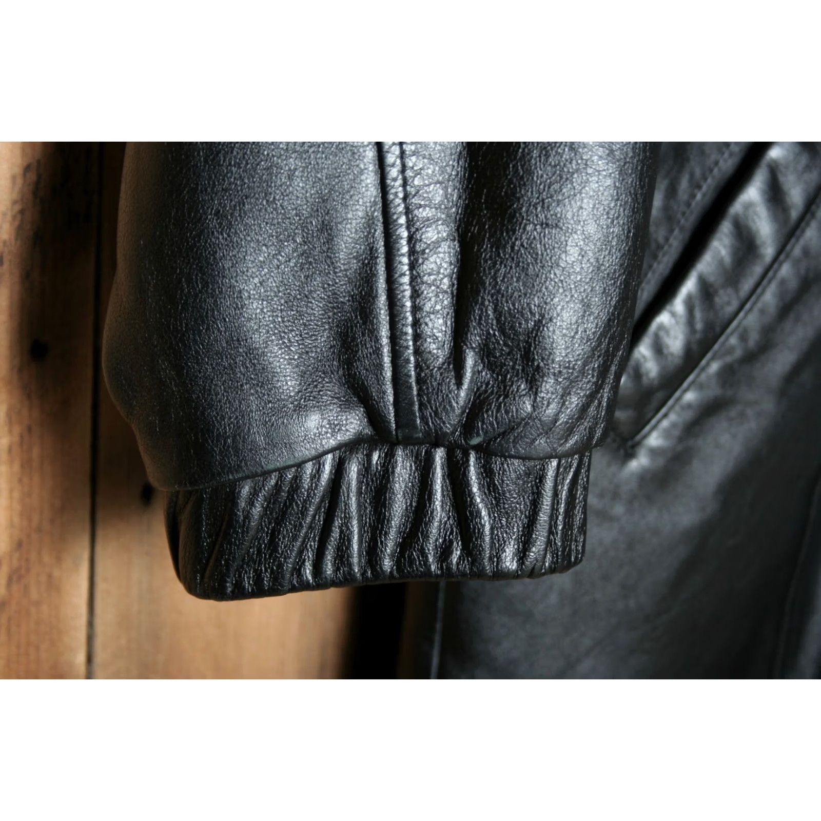 Vintage VINTAGE Wilsons Leather Black Parka Hooded Quilt Lined Faux Fur Leather Jacket Womens M Size Size M / US 6-8 / IT 42-44 - 4 Thumbnail