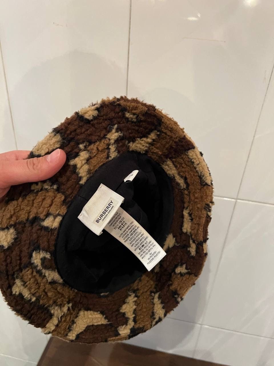 Burberry Burberry monogram sherpa bucket hat Size ONE SIZE - 14 Thumbnail