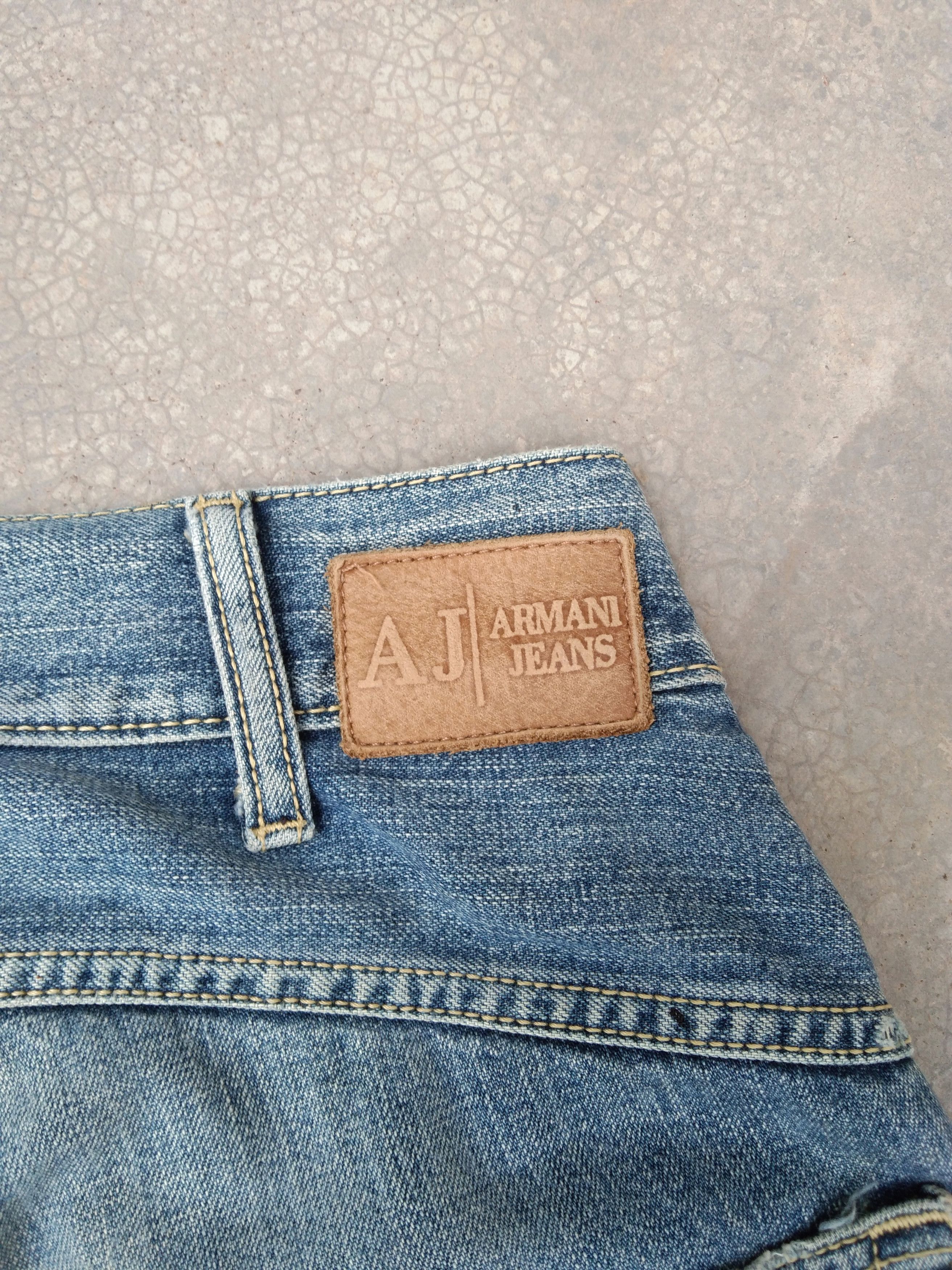 Giorgio Armani Vintage Giorgio Armani Boot Cut Jeans 28x33 Size US 28 / EU 44 - 4 Thumbnail