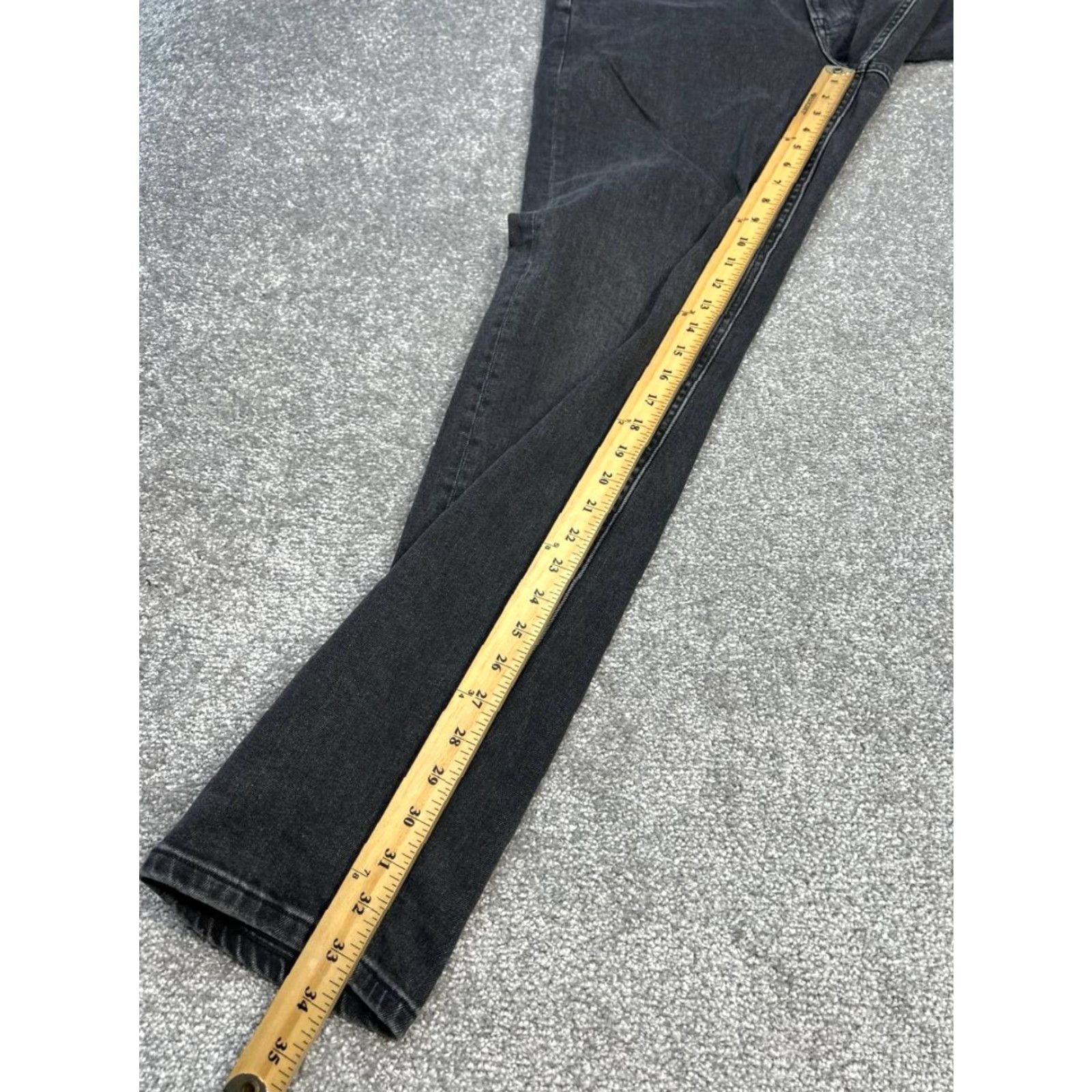 Everlane Everlane Jeans Mens 38 Gray Denim Cotton Athletic Slim Straight 38x34 Regular 5-Pocket Design Men’s Jeans Size US 38 / EU 54 - 4 Thumbnail