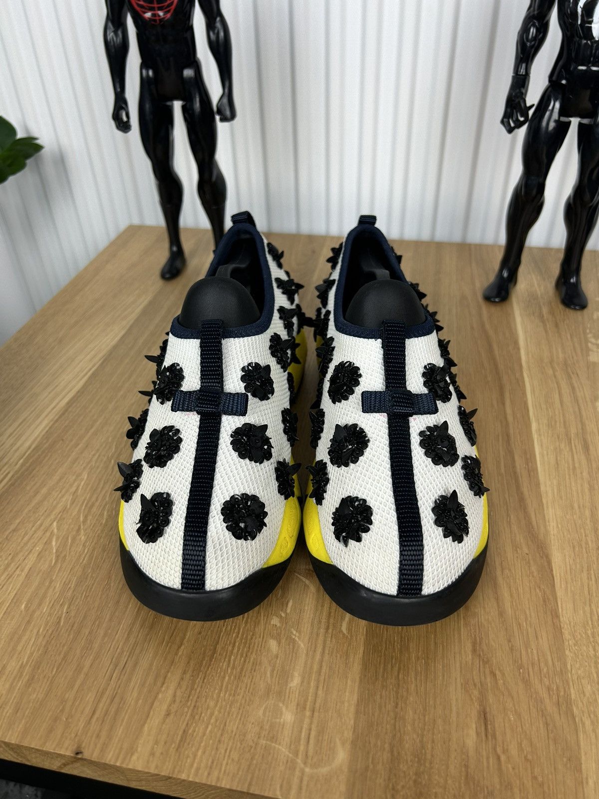 Dior Christian Dior Mesh Embellished sneaker Size US 6 / IT 36 - 5 Thumbnail