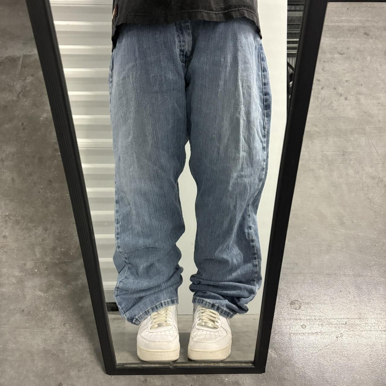 Vintage Vintage Y2K/2000s Baggy Skater Style Medium Wash Denim Jeans! Size US 40 / EU 56 - 1 Thumbnail