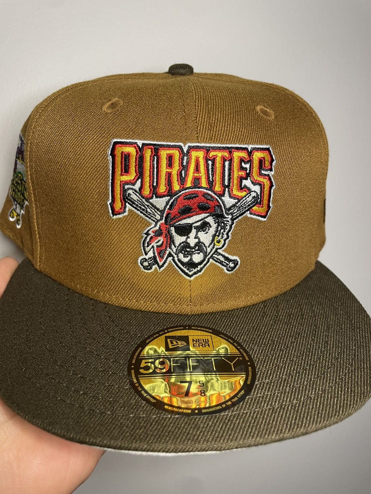 New Era Sz. 7 5/8 MLB Pittsburgh Pirates Fitted Bourbon & Suede Size ONE SIZE - 3 Thumbnail