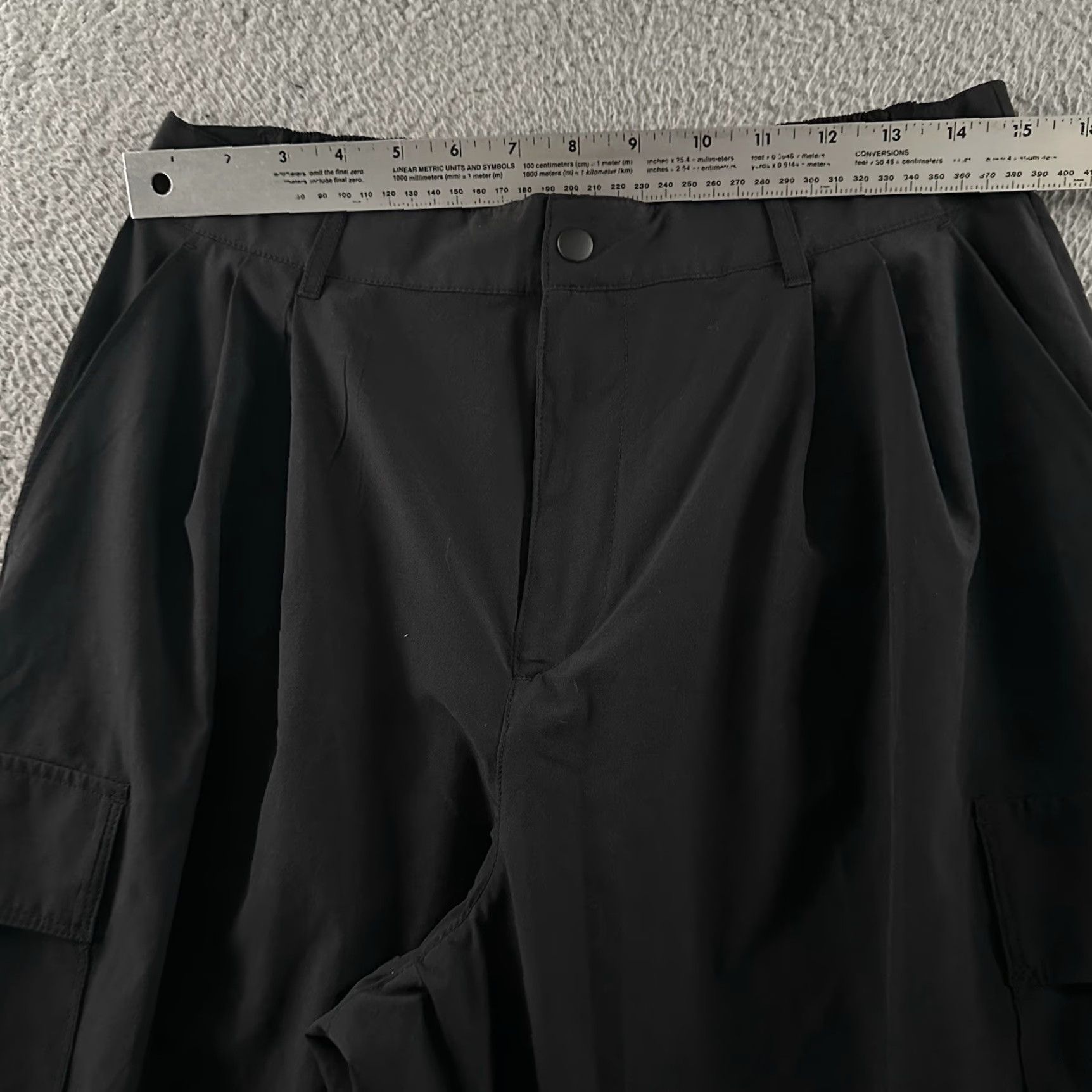 Gap Gap Fit Womens Pants Black Medium Petite Cargo Wide Leg Polyester Blend Size 30" / US 8 / IT 44 - 6 Thumbnail