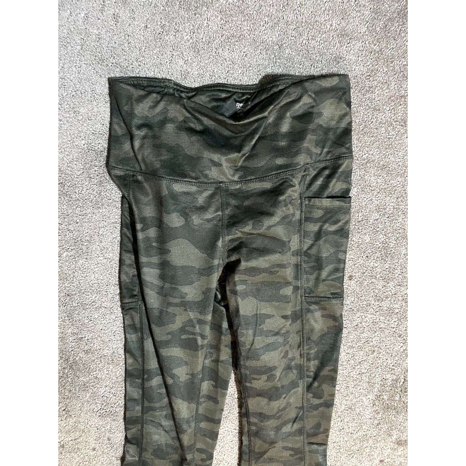Reebok VINTAGE Reebok Women's Green Camo Leggings Size S High Rise Skinny Leg No Pockets Size 28" / US 6 / IT 42 - 2 Thumbnail