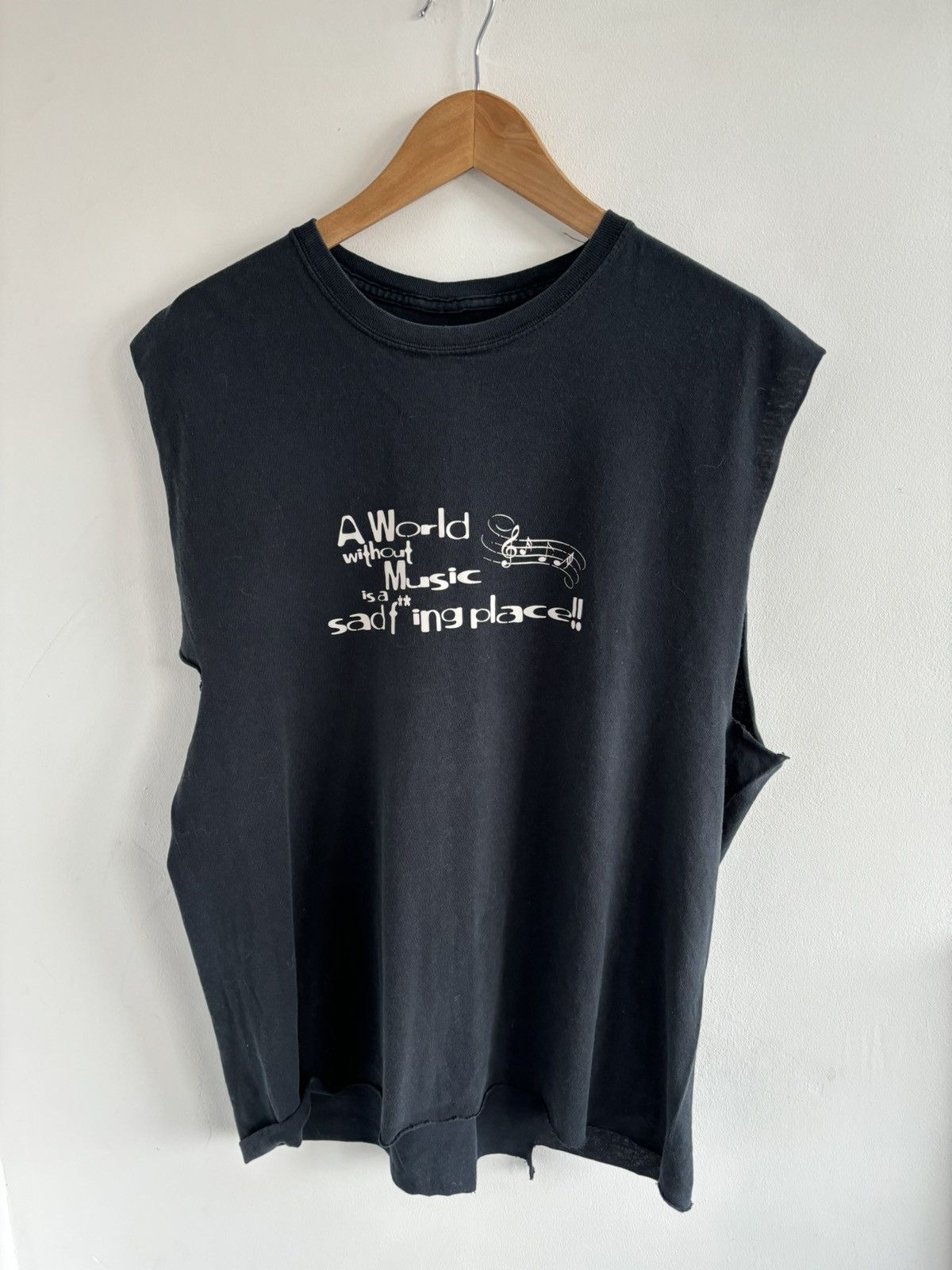 Band Tees Trashed WORLD WITHOUT MUSIC IS A SAD FUCKING PLACE Tank Top Size US L / EU 52-54 / 3 - 2 Thumbnail