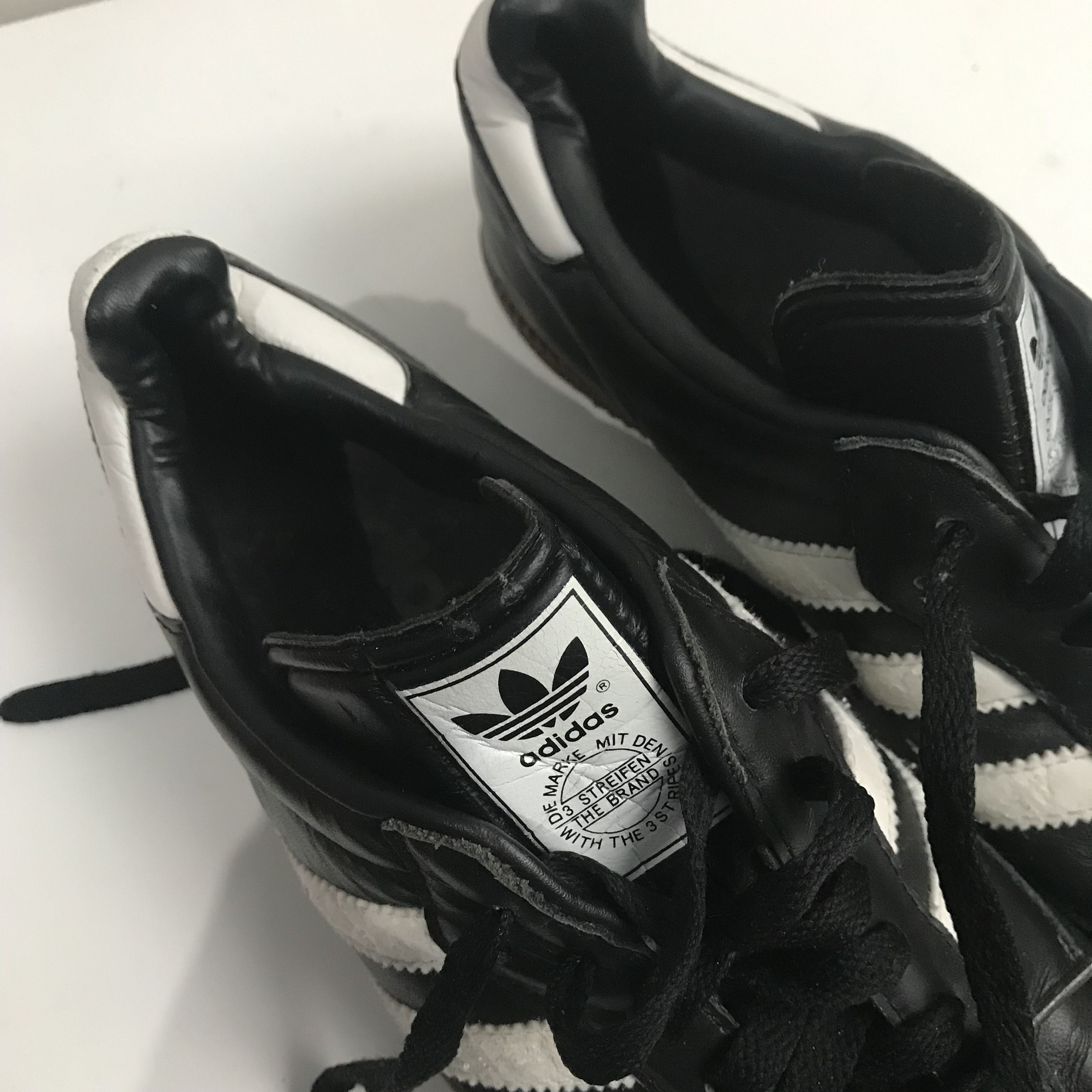Adidas Adidas Originals Samba Classic Black leather White Stripes Size US 9 / EU 42 - 13 Thumbnail