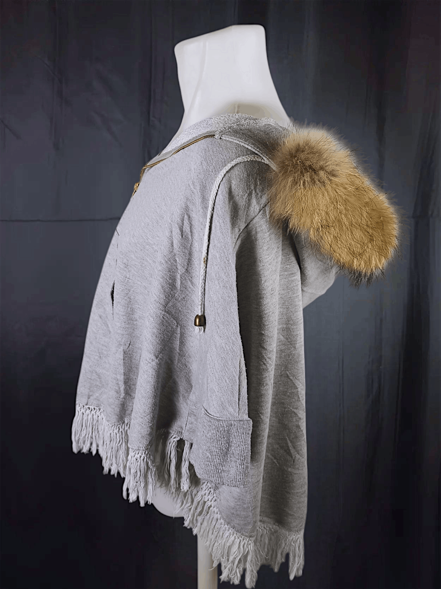 Japanese Brand × Le Grande Bleu (L.G.B.) "F" Vintage Fur Zipper Hoodie Tassel Poncho Size US L / EU 52-54 / 3 - 24 Thumbnail