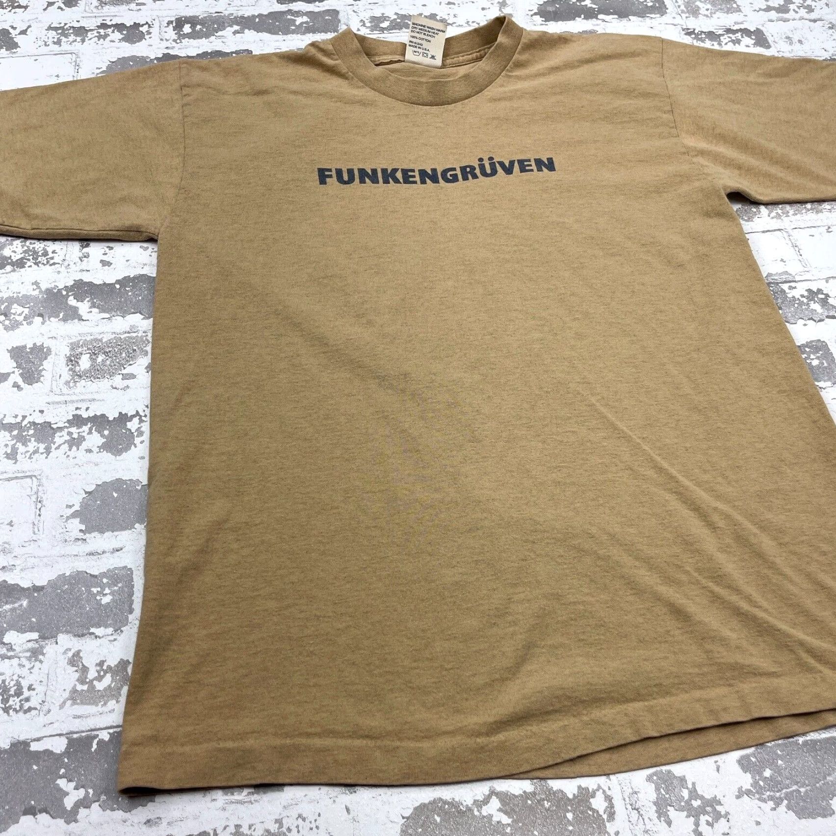 Vintage Vintage Grand Funk Railroad Men's Large Brown Cotton T-Shirt 90s Band Graphic Print Rock Retro Size US L / EU 52-54 / 3 - 6 Thumbnail