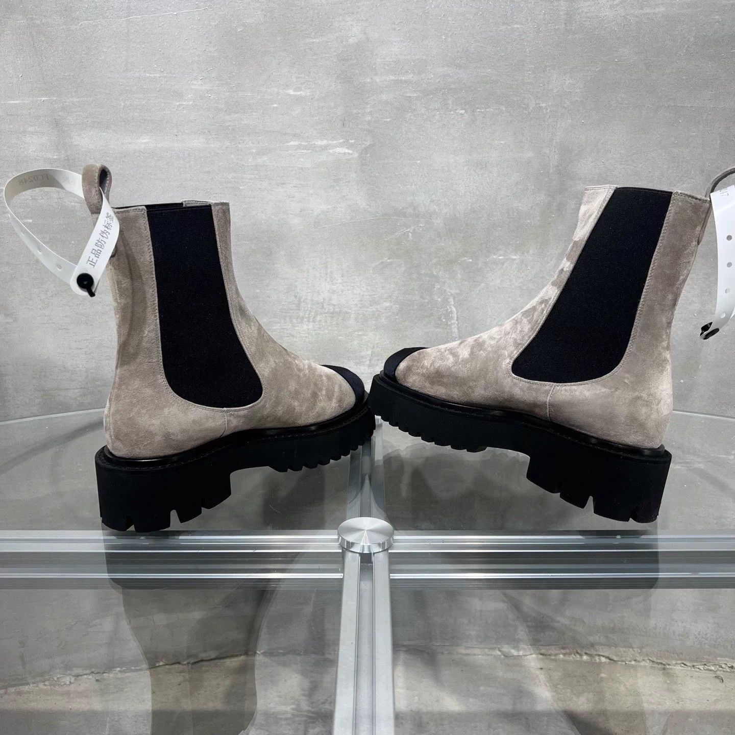 Chanel Chanel suede colorblock platform short boots EUR 37 NIB Size US 6 / IT 36 - 5 Thumbnail