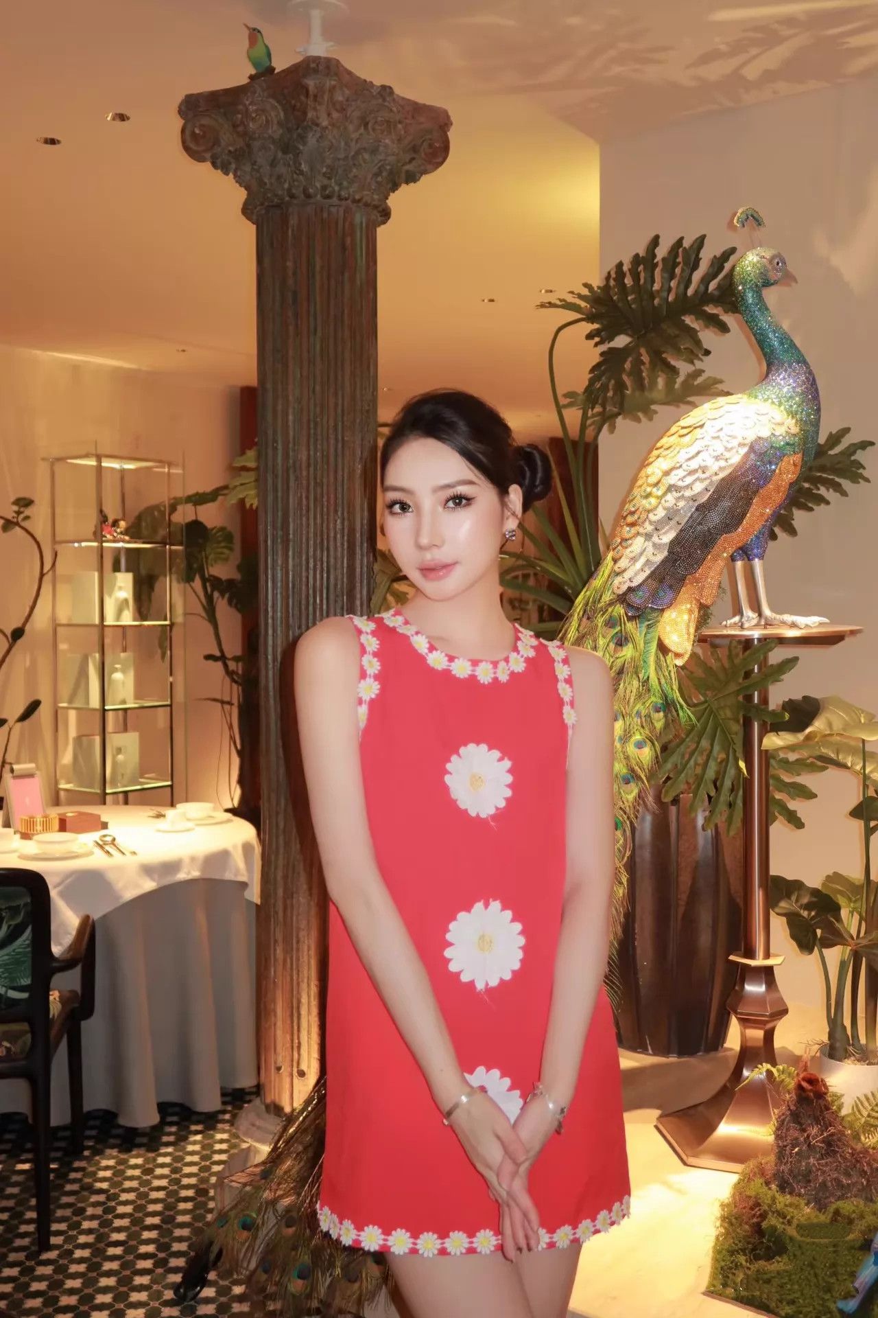 Dolce & Gabbana Dolce&Gabbana Red Daisy Sleeveless Dress 36 Size XS / US 0-2 / IT 36-38 - 9 Thumbnail