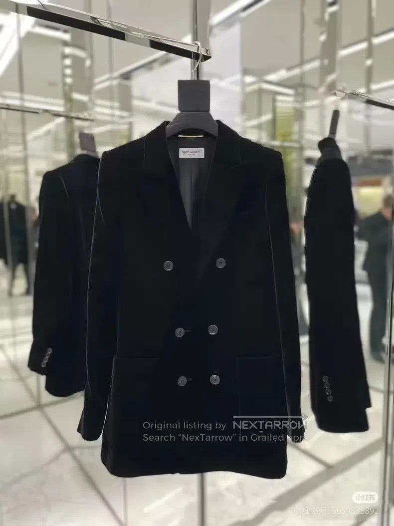 Saint Laurent Paris Saint Laurent Paris Double-breasted Six-button Black Velve Size XS / US 0-2 / IT 36-38 - 1 Thumbnail