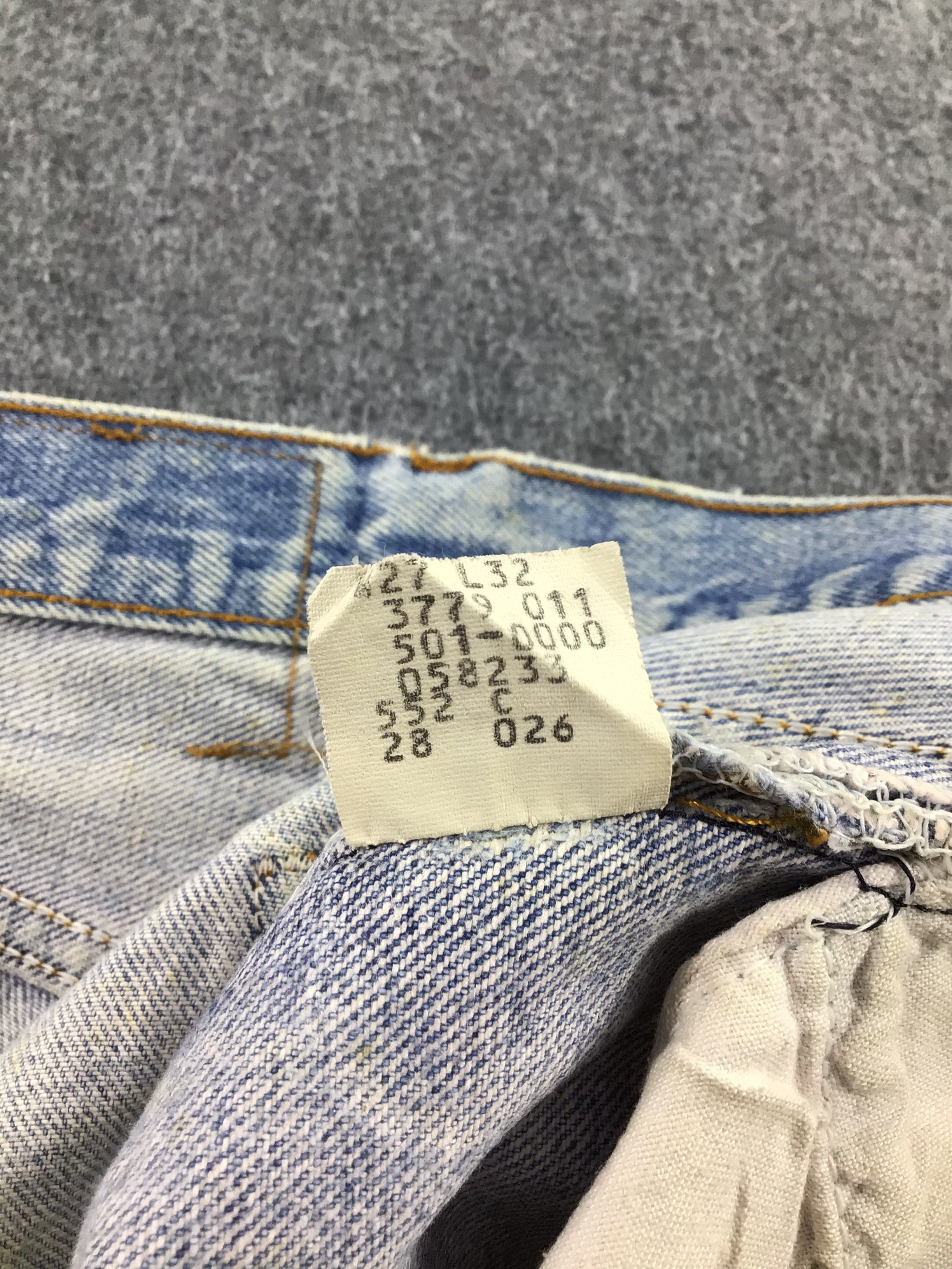 Levi's Vintage Distress 80s Levis 501 Jeans-JM628 Size US 26 / EU 42 - 11 Thumbnail