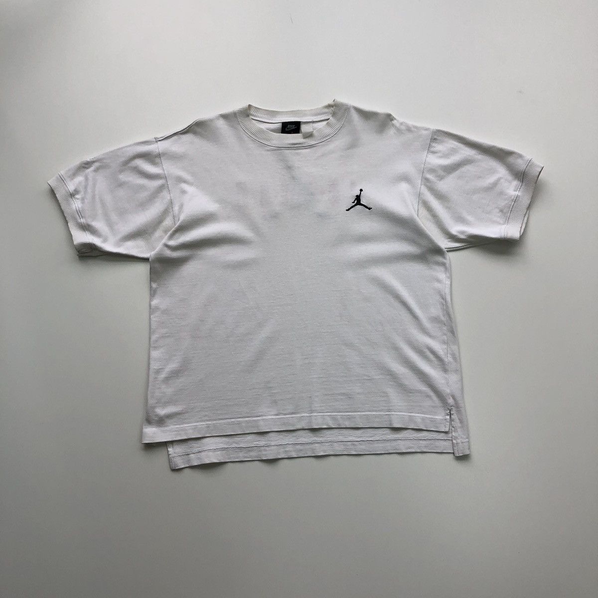 Jordan Brand Nike Air Jordan 90’s Embroidery Logo Vintage T-Shirt White Size US M / EU 48-50 / 2 - 1 Thumbnail