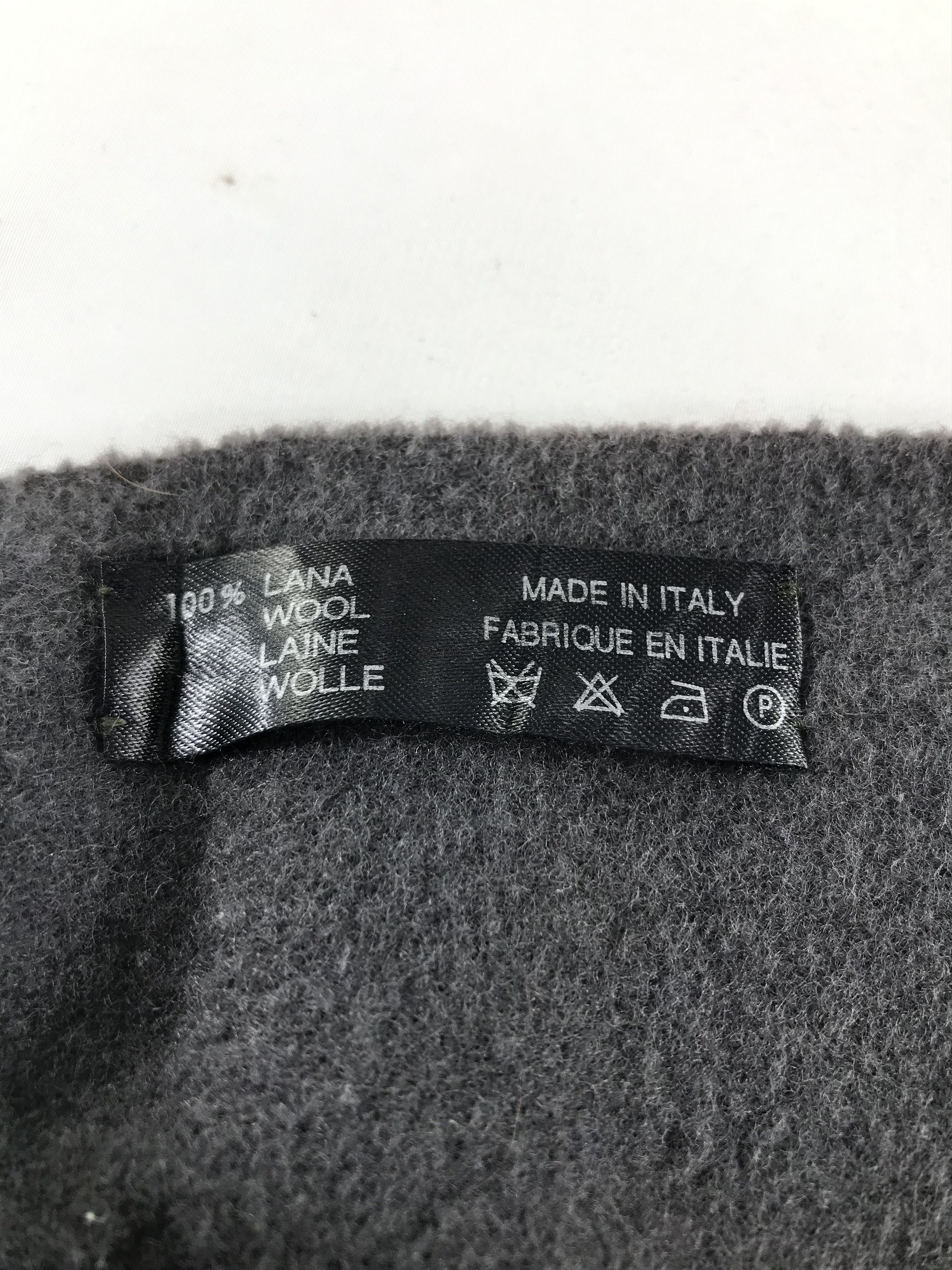 Fendi Fendi Plain Wool Scarf Muffler V498 Size ONE SIZE - 6 Thumbnail