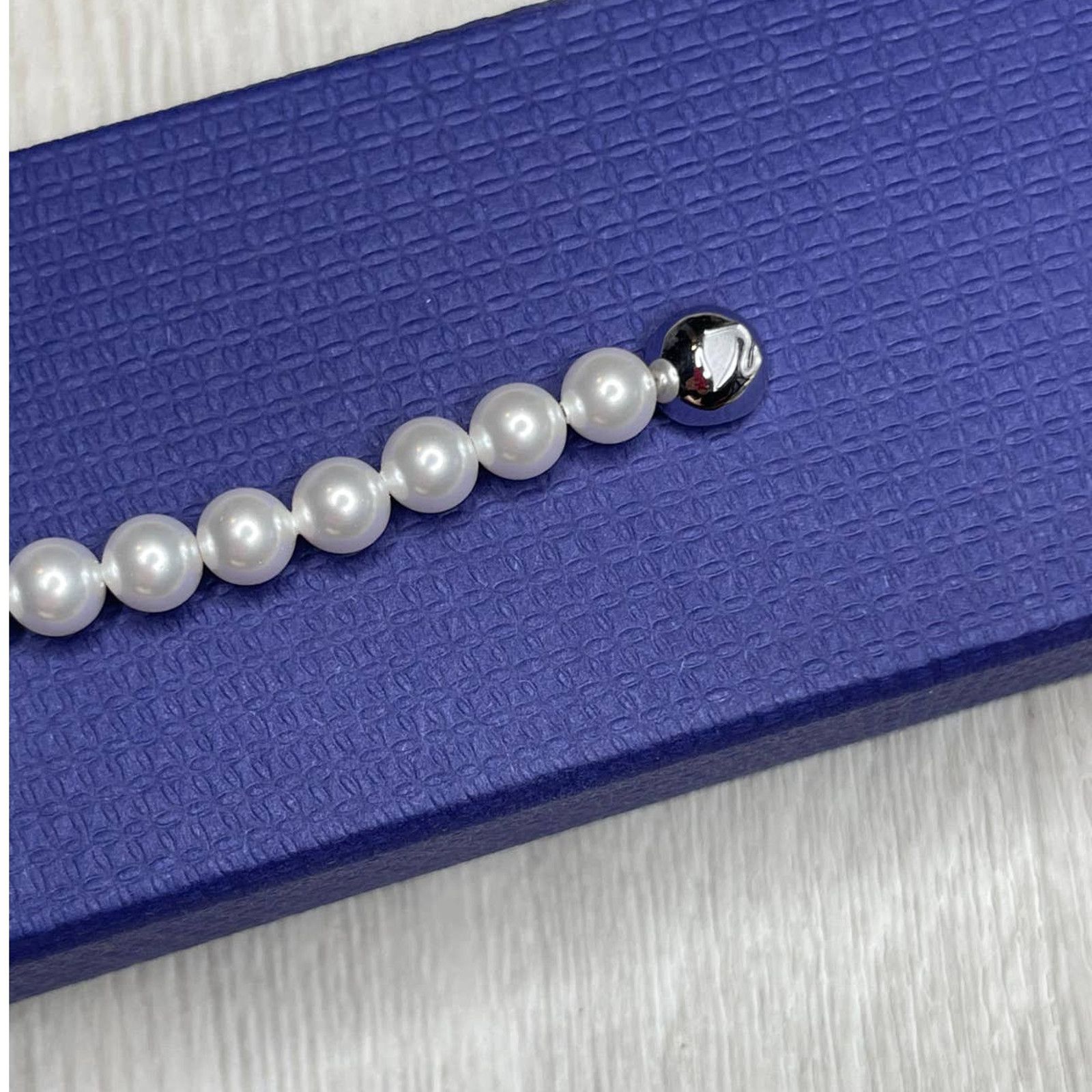 Swarovski Swarovski Nice Pearl Feather Bracelet White, Rhodium plated Size ONE SIZE - 6 Thumbnail