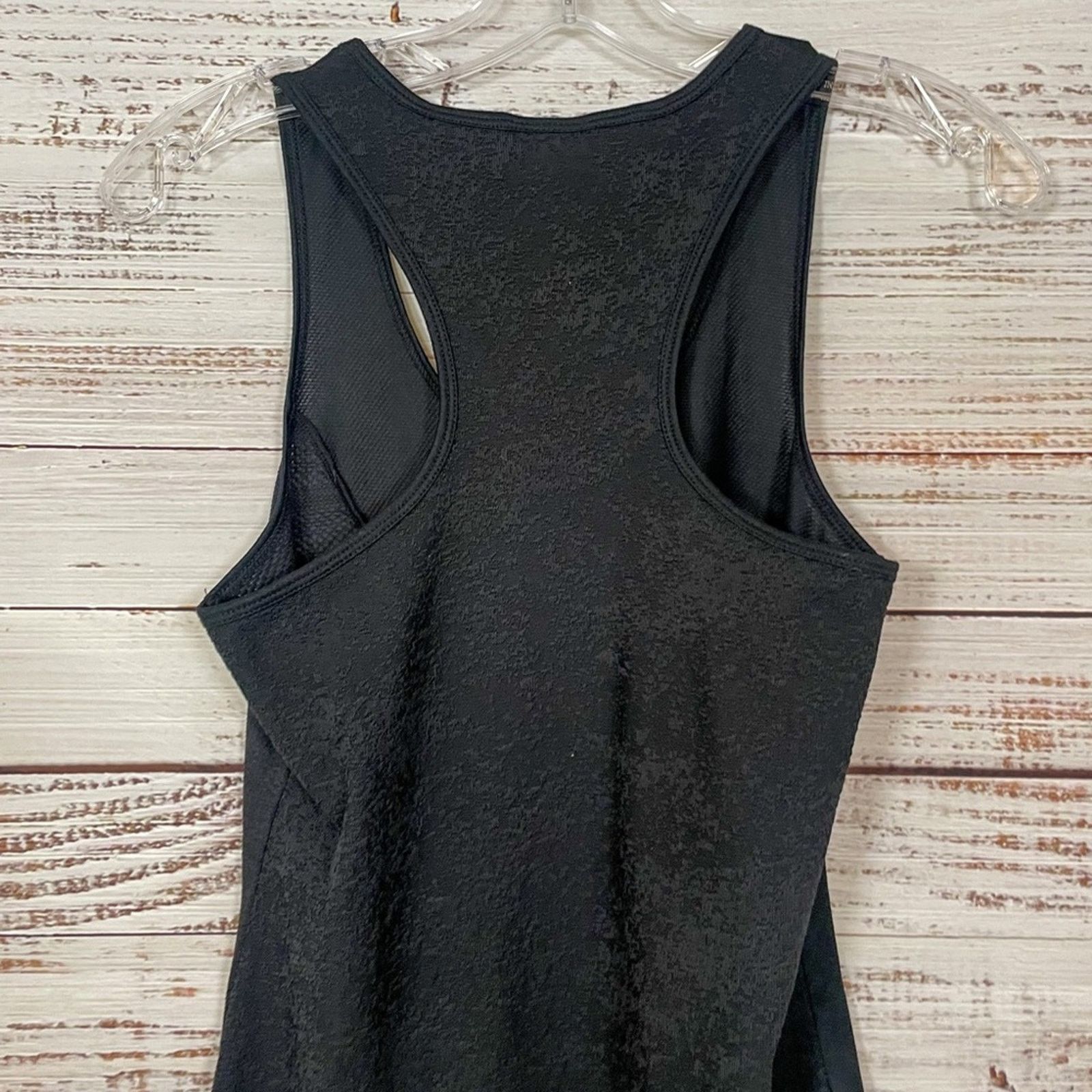 Gymshark Gymshark Black Racerback Training Tank, EUC, Size XS Size XS / US 0-2 / IT 36-38 - 6 Thumbnail
