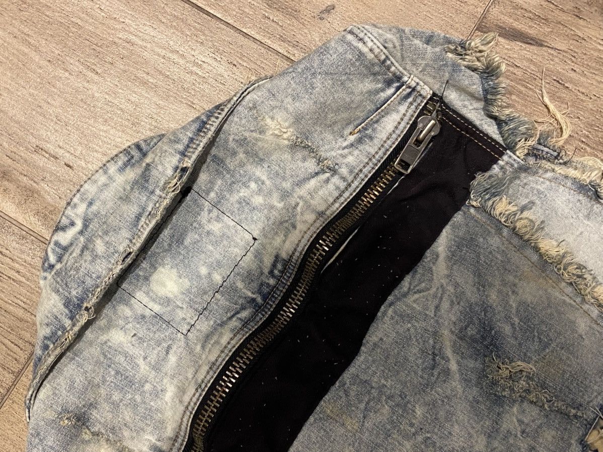 Le Grande Bleu (L.G.B.) LGB JACKET DISTRESSED JEAN VEST Size US M / EU 48-50 / 2 - 5 Thumbnail