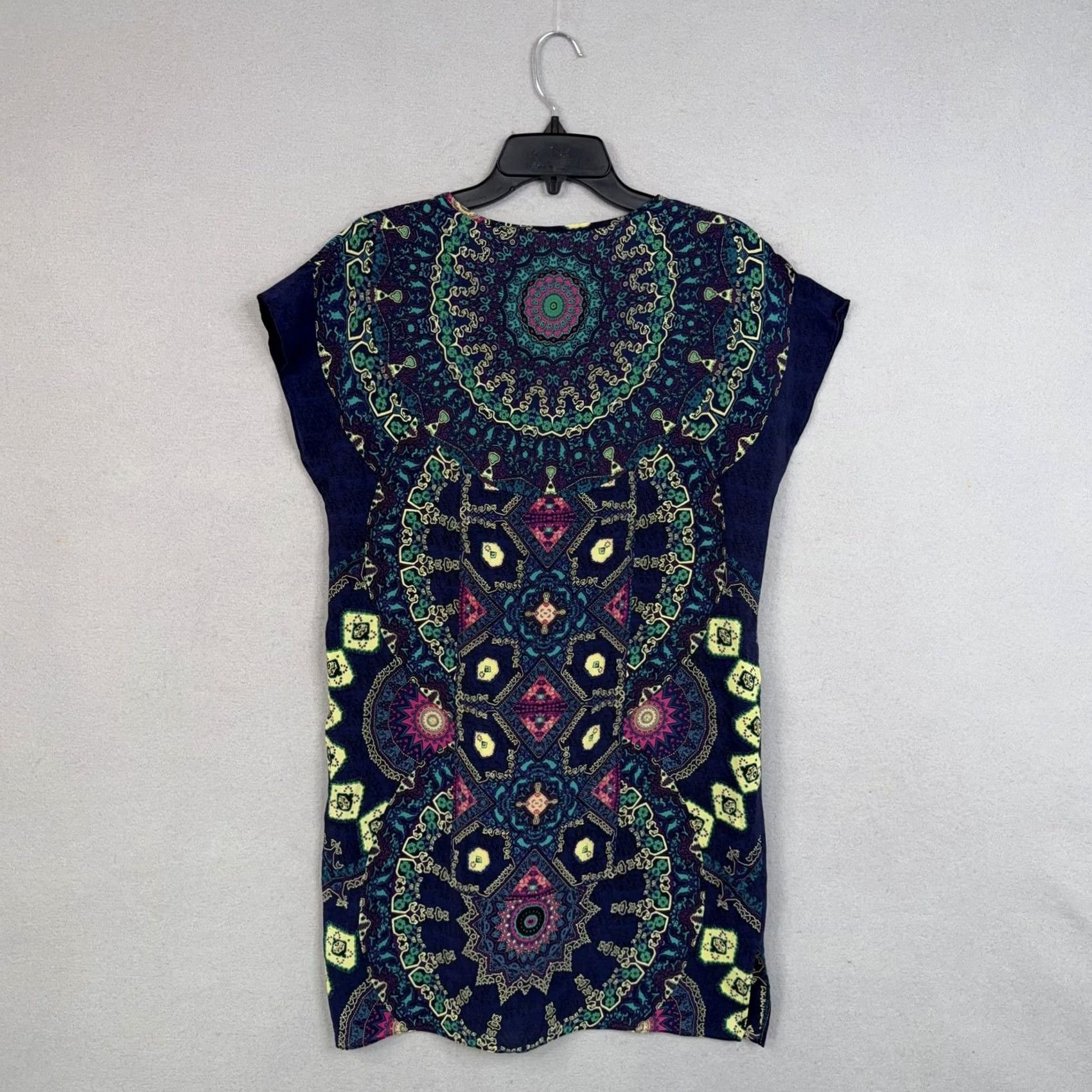 Vintage Maeve Dress Ws Small Blue Geometric Medallion Silk V Neck Shift Short Cap Sleeve Casual Size 28" / US 6 / IT 42 - 7 Thumbnail
