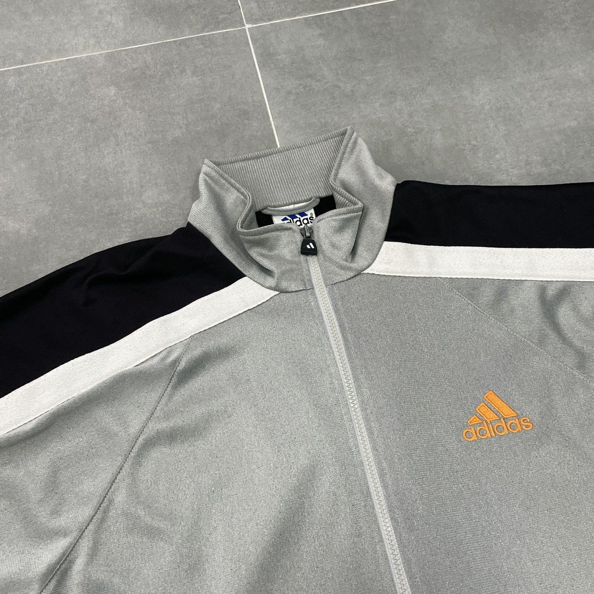 Adidas × Vintage Vintage Adidas Track Jacket Size L Size US L / EU 52-54 / 3 - 10 Thumbnail