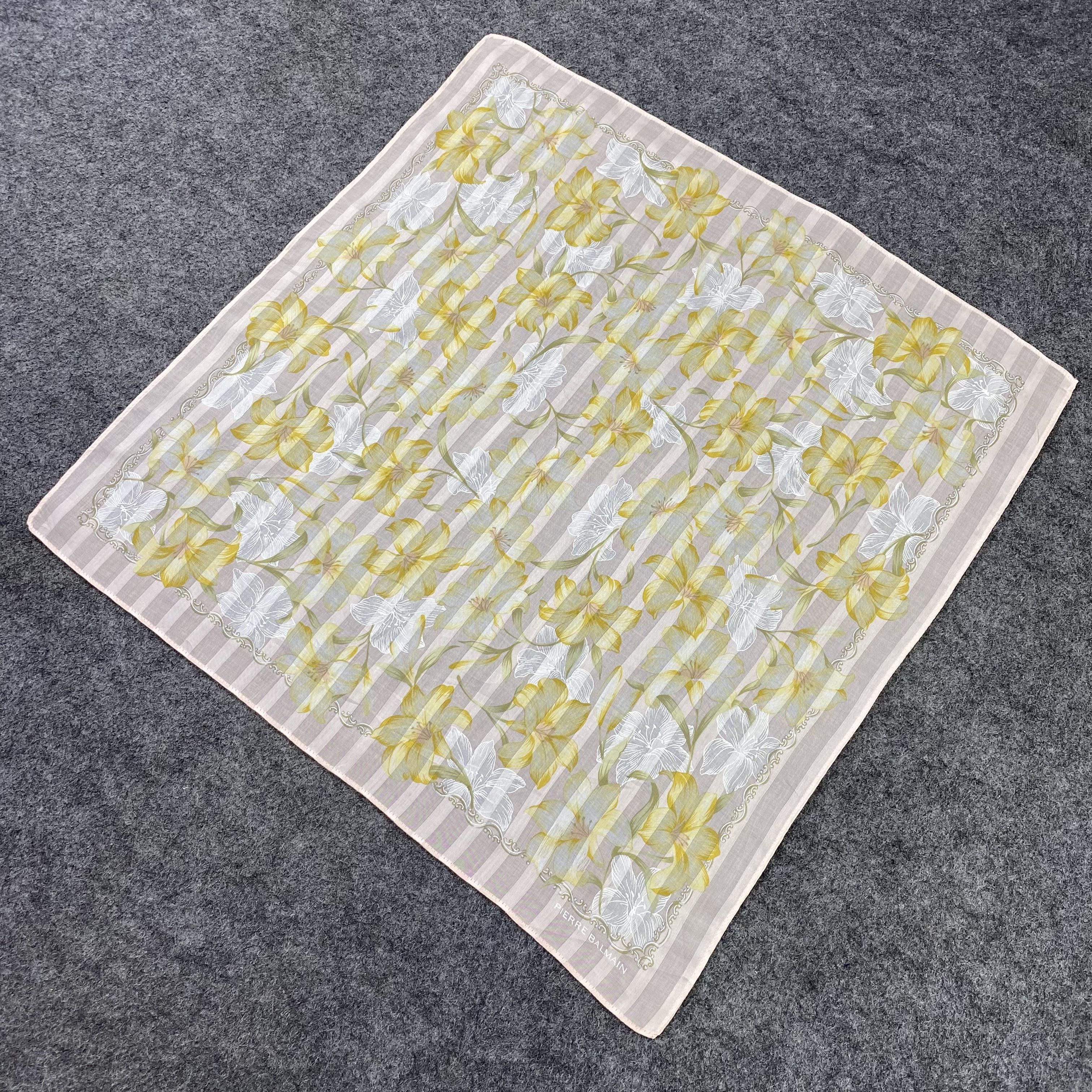 Pierre Balmain Pierre Balmain Handkerchief / Bandana / Neckerchief -B897 Size ONE SIZE - 4 Thumbnail