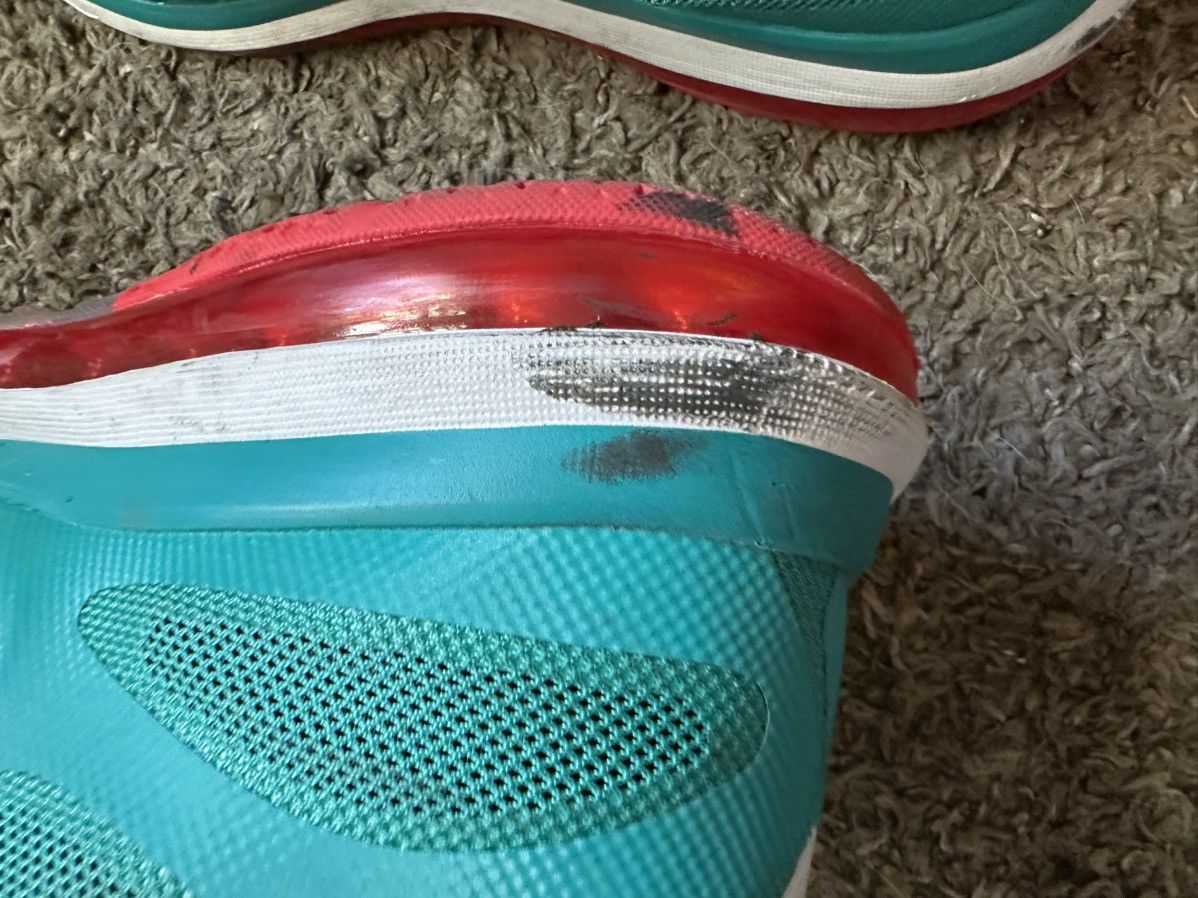 Nike LeBron 9 Low Liverpool Size US 11.5 / EU 44-45 - 7 Thumbnail