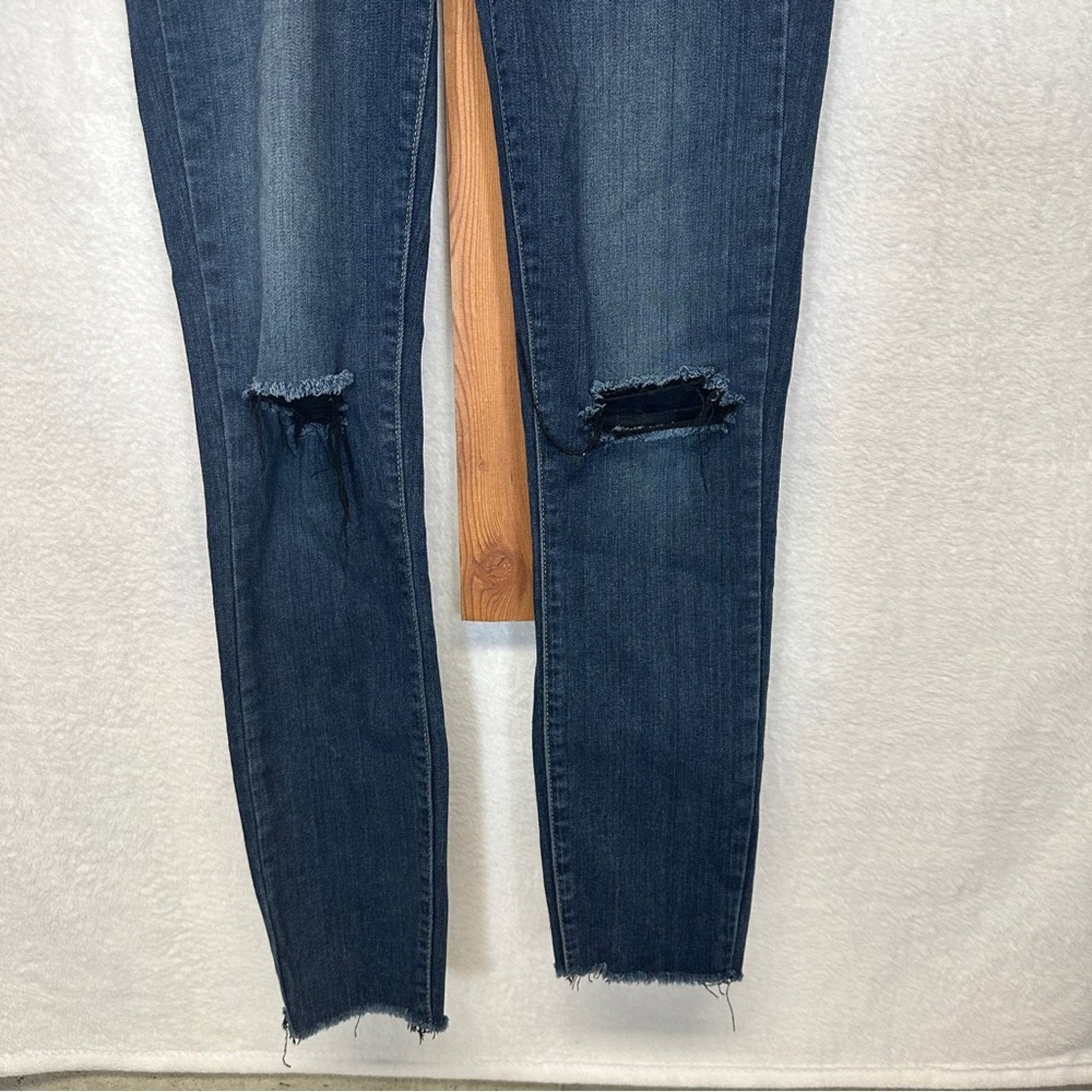 Paige Paige Verdugo Ankle Dark Wash Distressed Skinny Jeans Sz 29 Size 29" - 3 Thumbnail