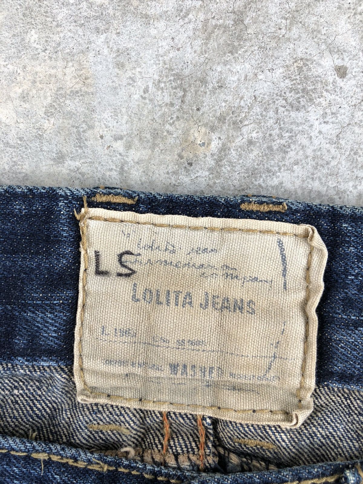 Japanese Brand Rare Yoshitomo Nara Lolita Dog Distressed Jeans Size US 32 / EU 48 - 18 Thumbnail