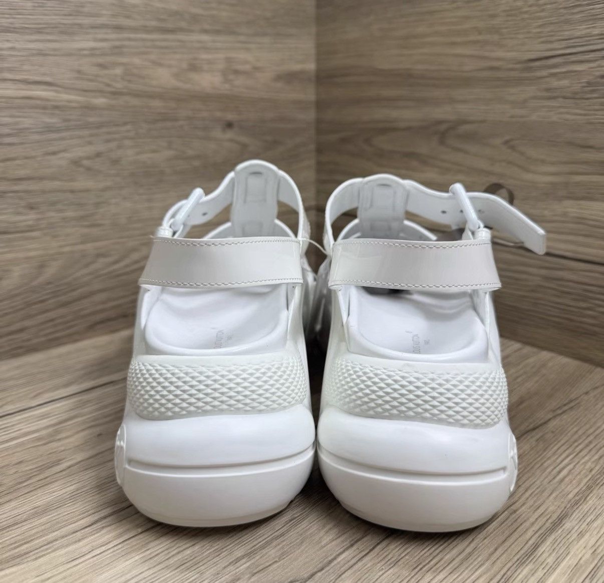 Louis Vuitton Louis Vuitton Archlight White Glossy Platform Sandals J41 Size US 7 / IT 37 - 4 Thumbnail