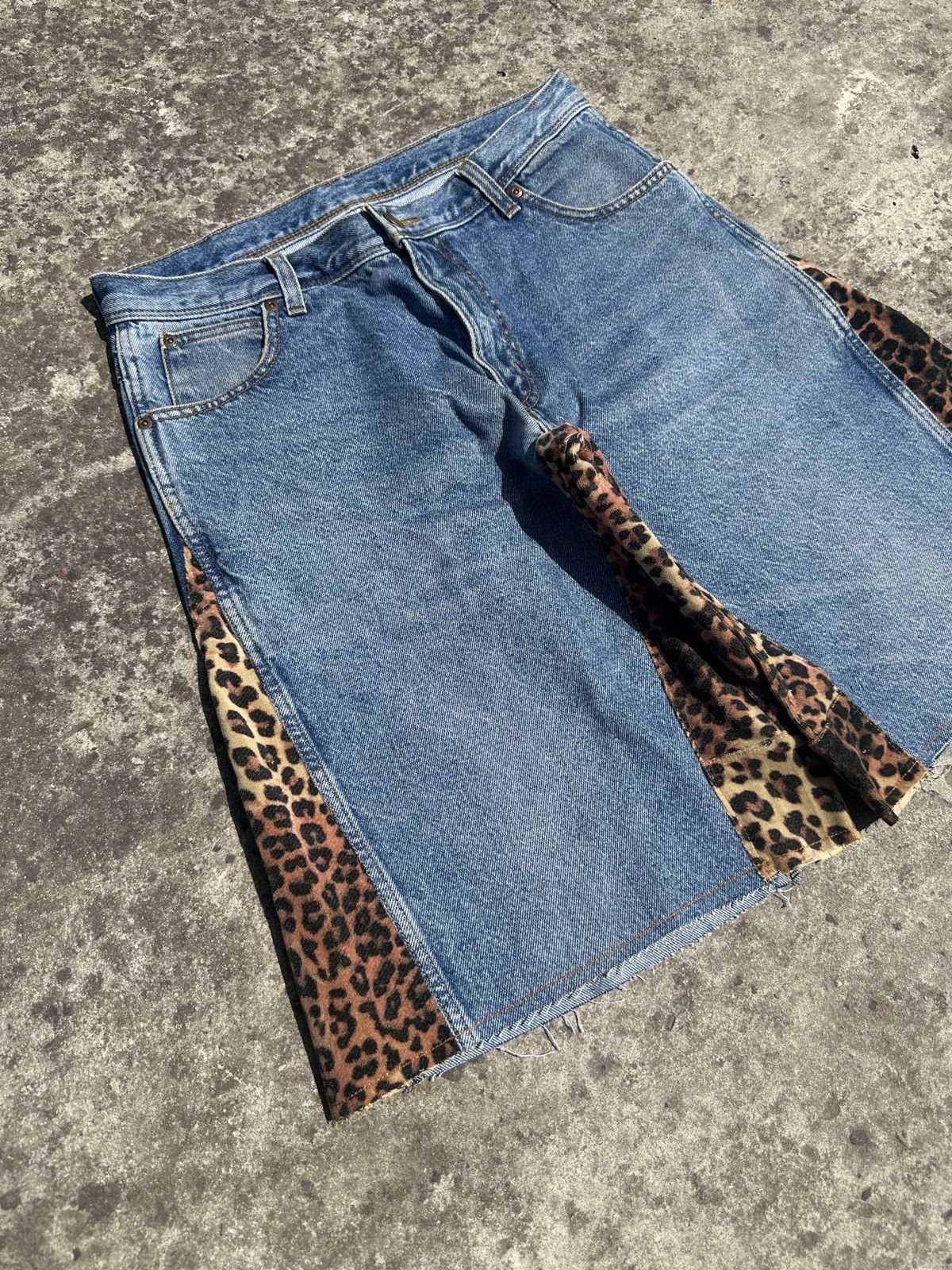 Other Vintage Leopard Jeans Shorts Rare Streetwear Casual L Custom Size US 34 / EU 50 - 3 Thumbnail