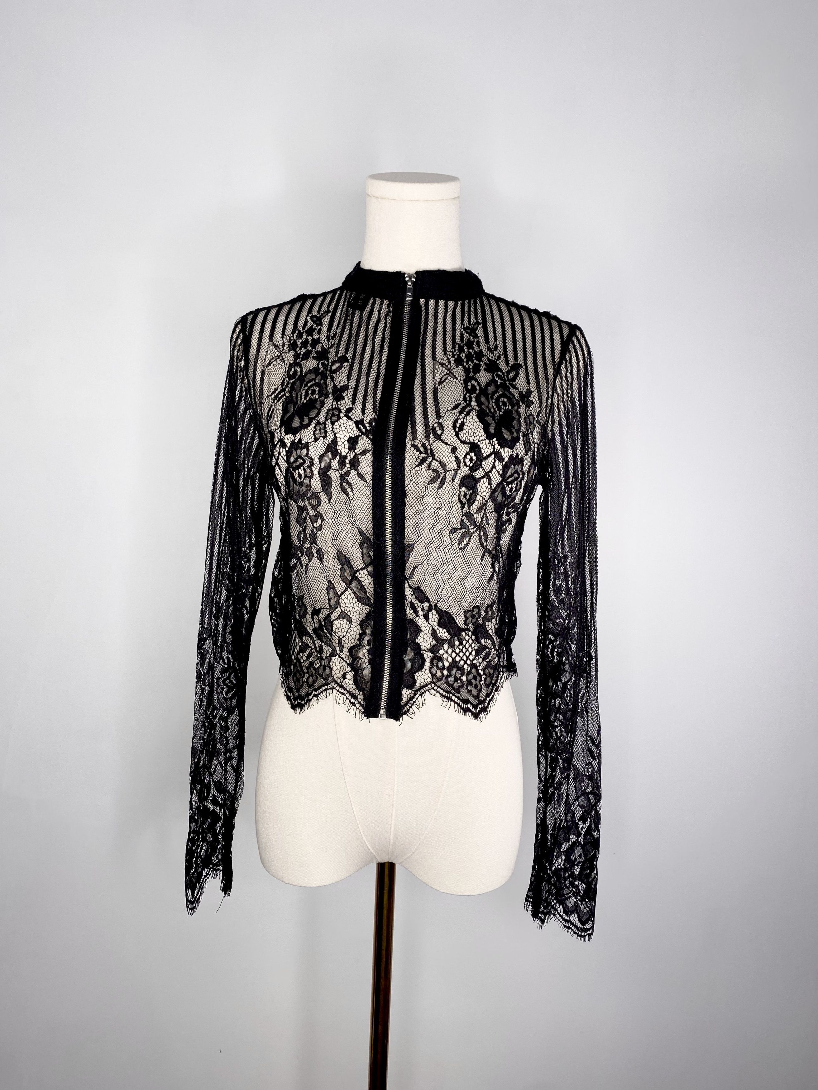 Vintage Revamped - Gothic Black Lace Jacket Size M / US 6-8 / IT 42-44 - 1 Thumbnail