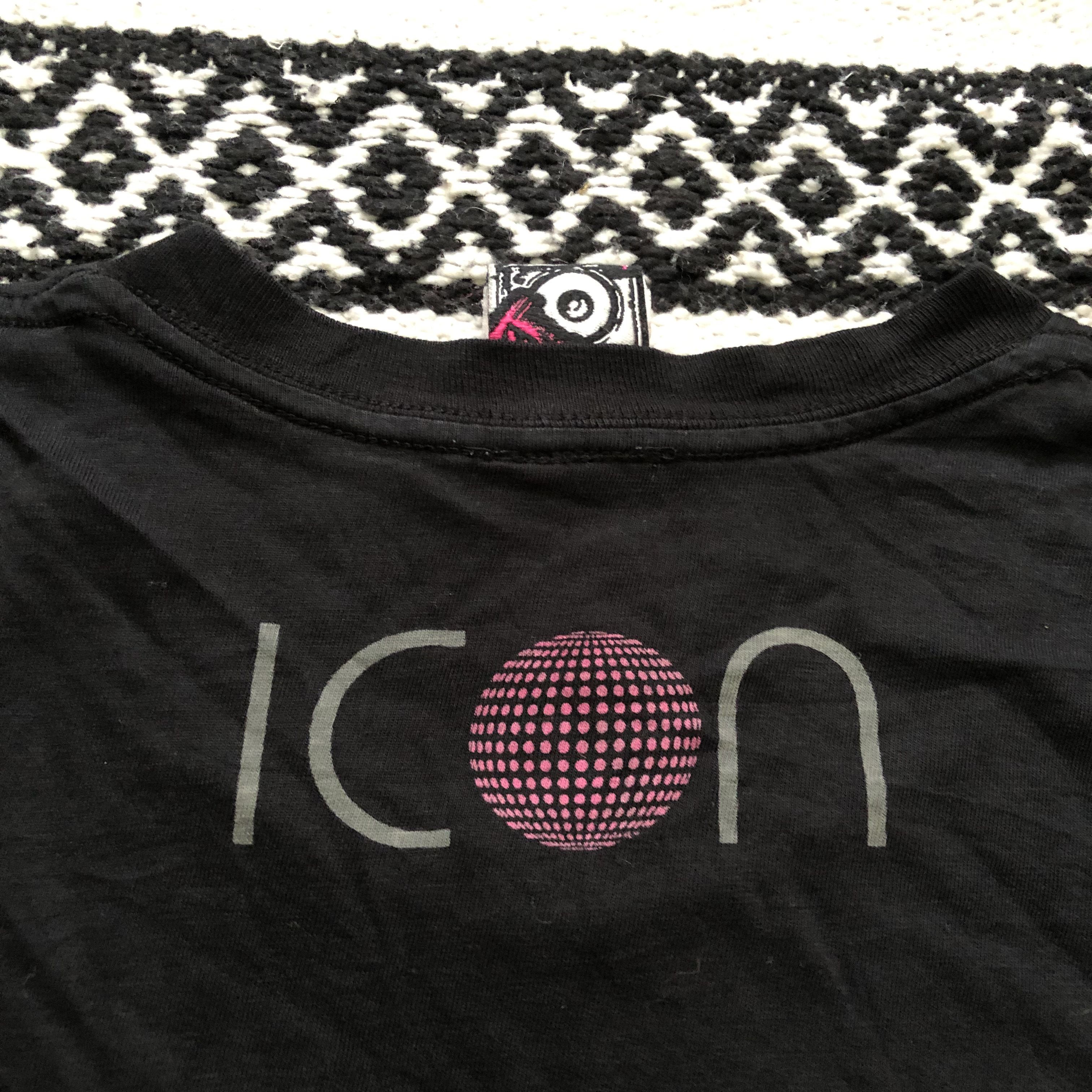 Band Tees Y2K Madonna Icon by Chaser solo singer american band shirt Size US L / EU 52-54 / 3 - 2 Thumbnail