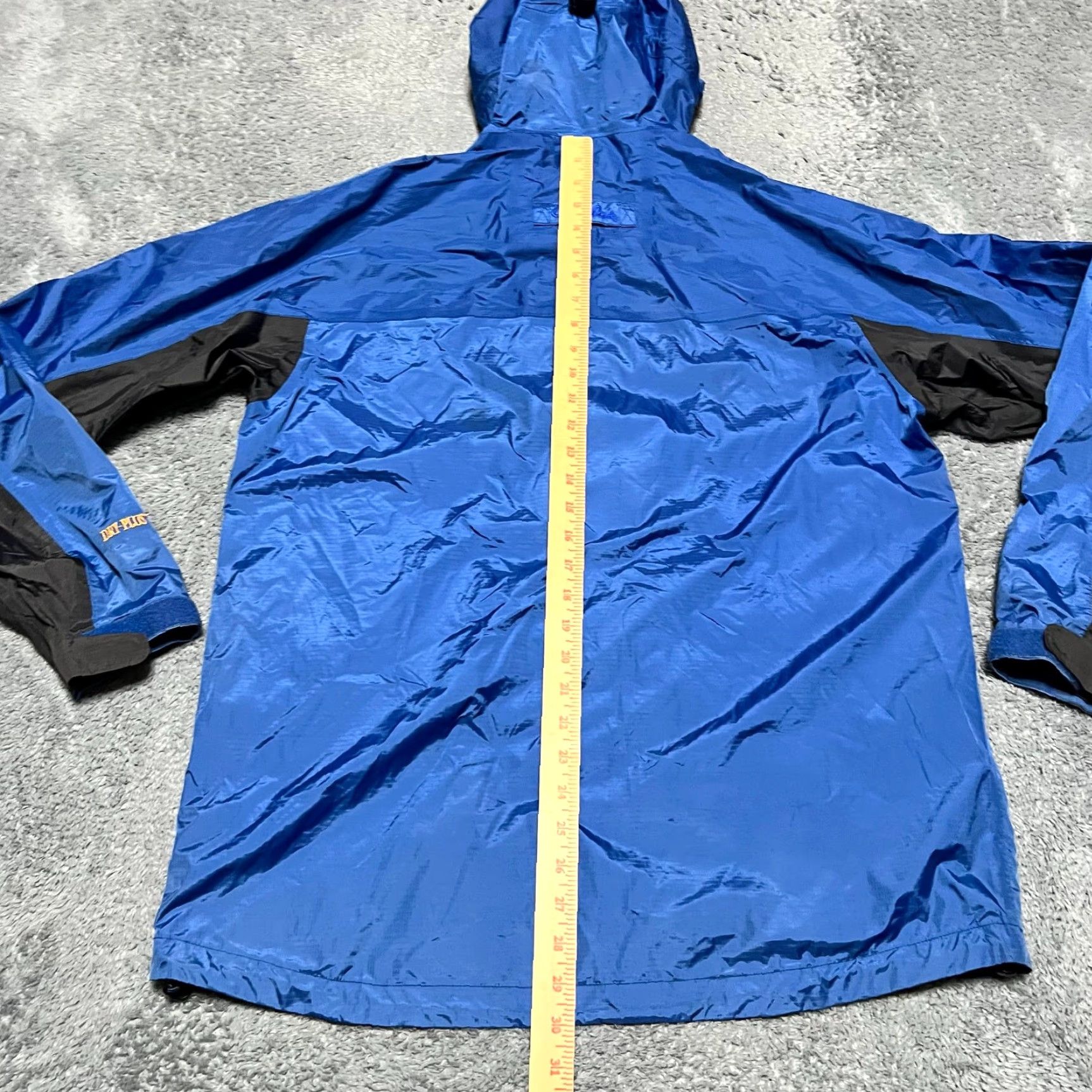 Vintage Cabela's Mens Medium Blue Nylon Rain Windbreaker Jacket ** User: Cabela's Mens Medium Blue Nylon Rain Windbreaker Jacket ** Size US M / EU 48-50 / 2 - 7 Thumbnail