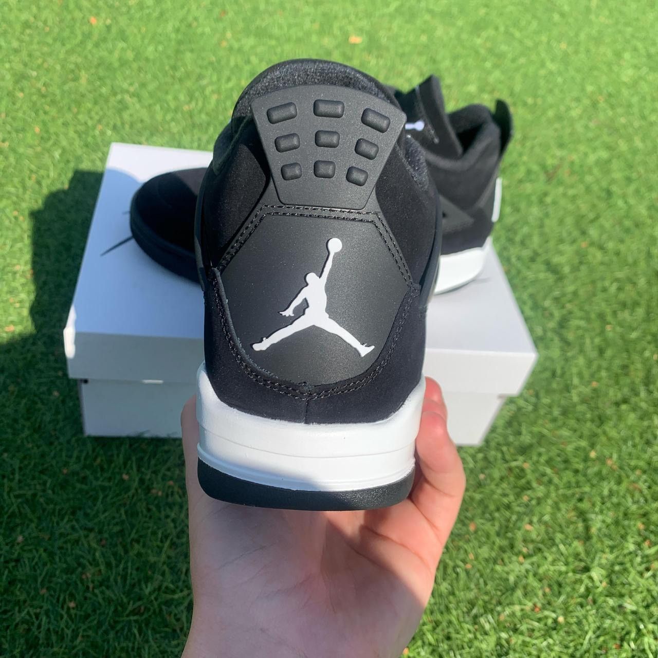 Jordan Brand Jordan 4 white thunder Size US 6 / EU 39 - 2 Thumbnail