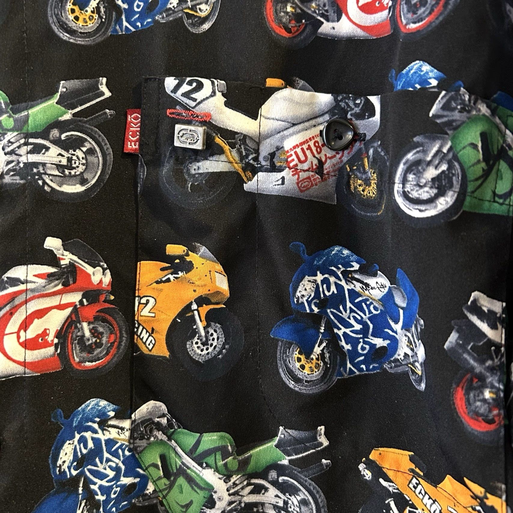 Ecko Unltd. VINTAGE Ecko Unltd. Men Shirt XL Black Short Sleeve Button-Up Graphic Print Motorcycle Racing 90s? (Not adding decade unless in title). Size US XL / EU 56 / 4 - 5 Thumbnail