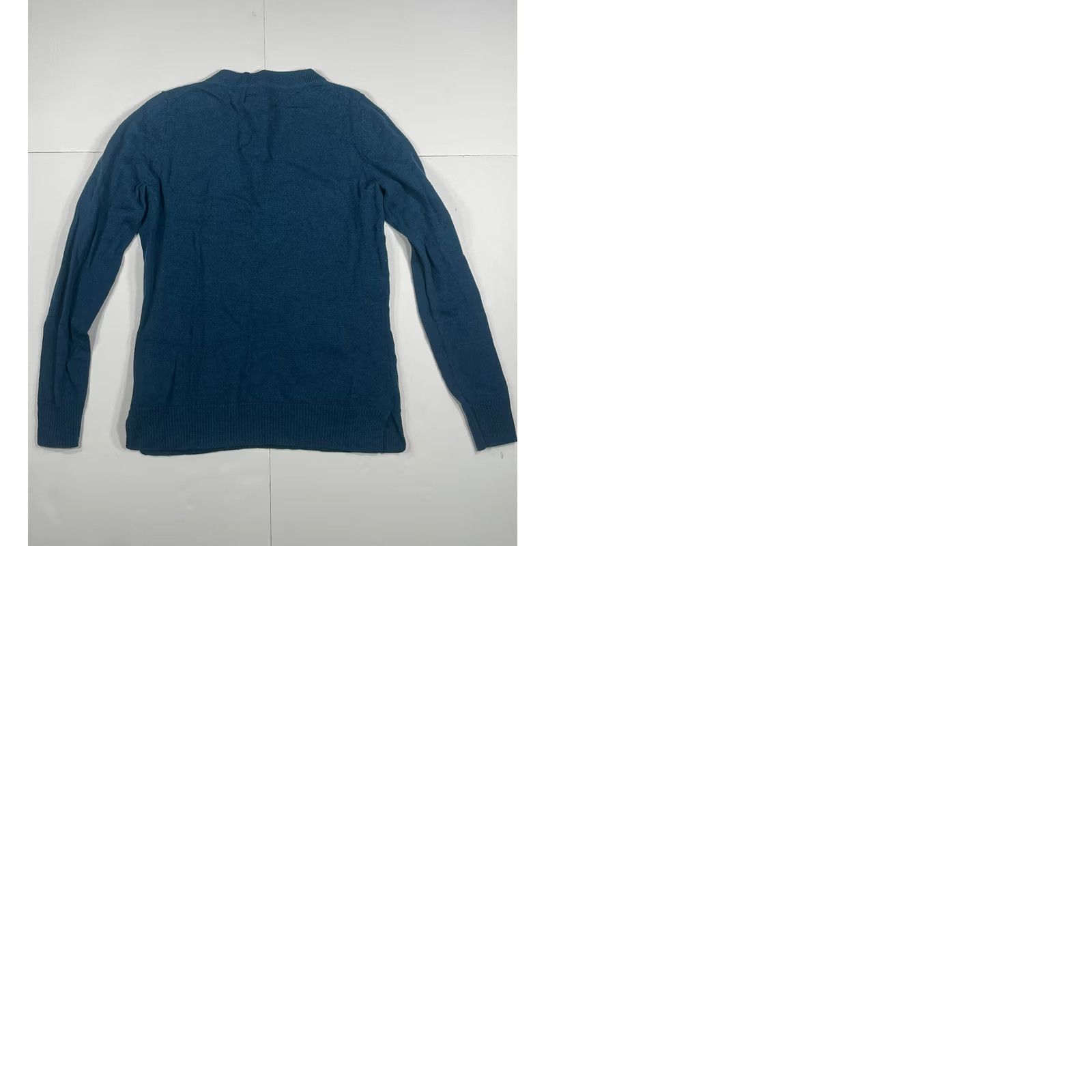 Ellen Tracy Ellen Tracy Womens V-Neck Knit Sweater Sz S Blue Long Sleeve 100% Merino Wool Pullover Casual Womens Size S / US 4 / IT 40 - 9 Thumbnail