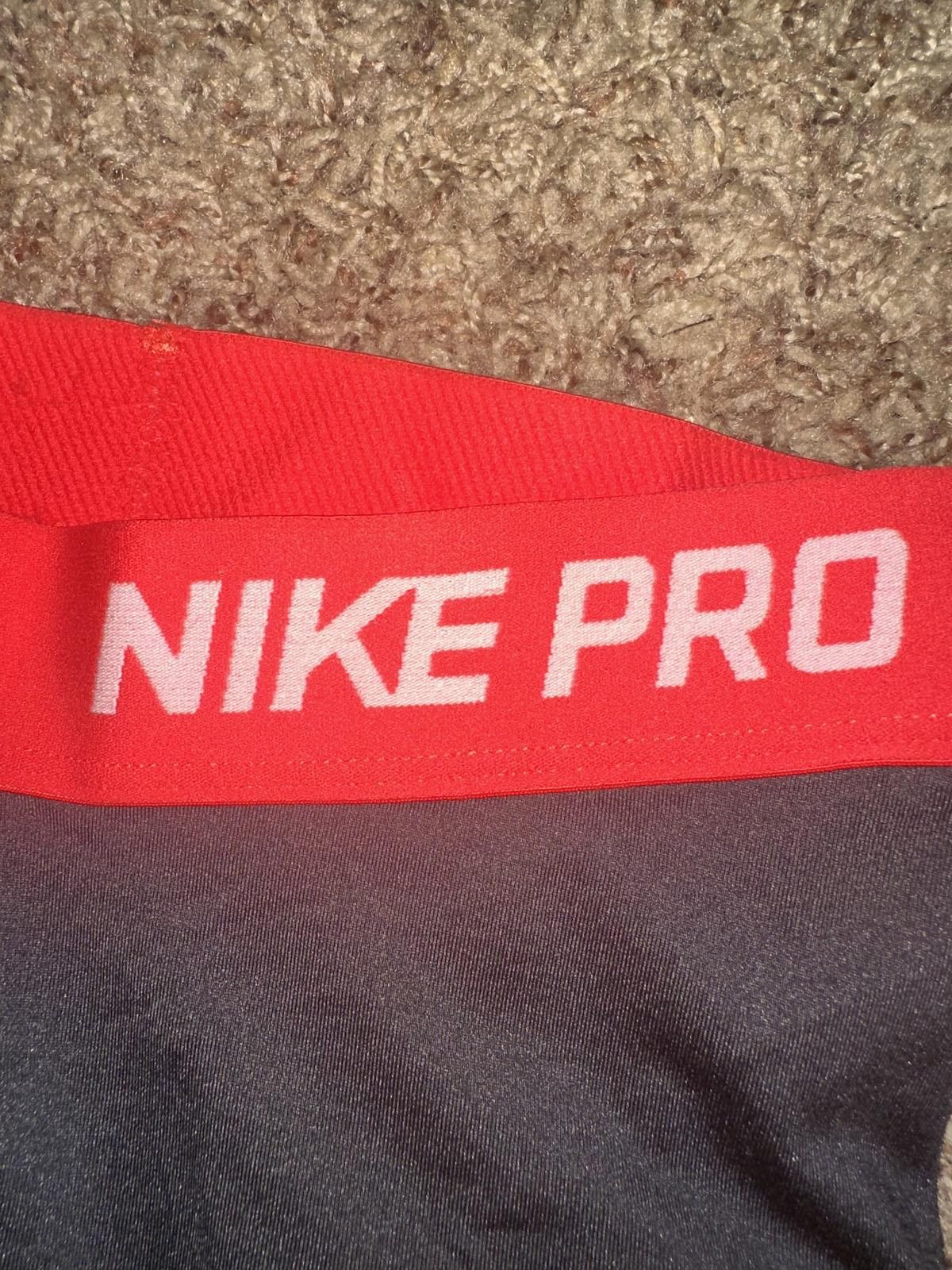 Nike Nike Women's Dri-Fit Pro 3 Big Dot Training Shorts Size 26" / US 2 / IT 38 - 3 Thumbnail